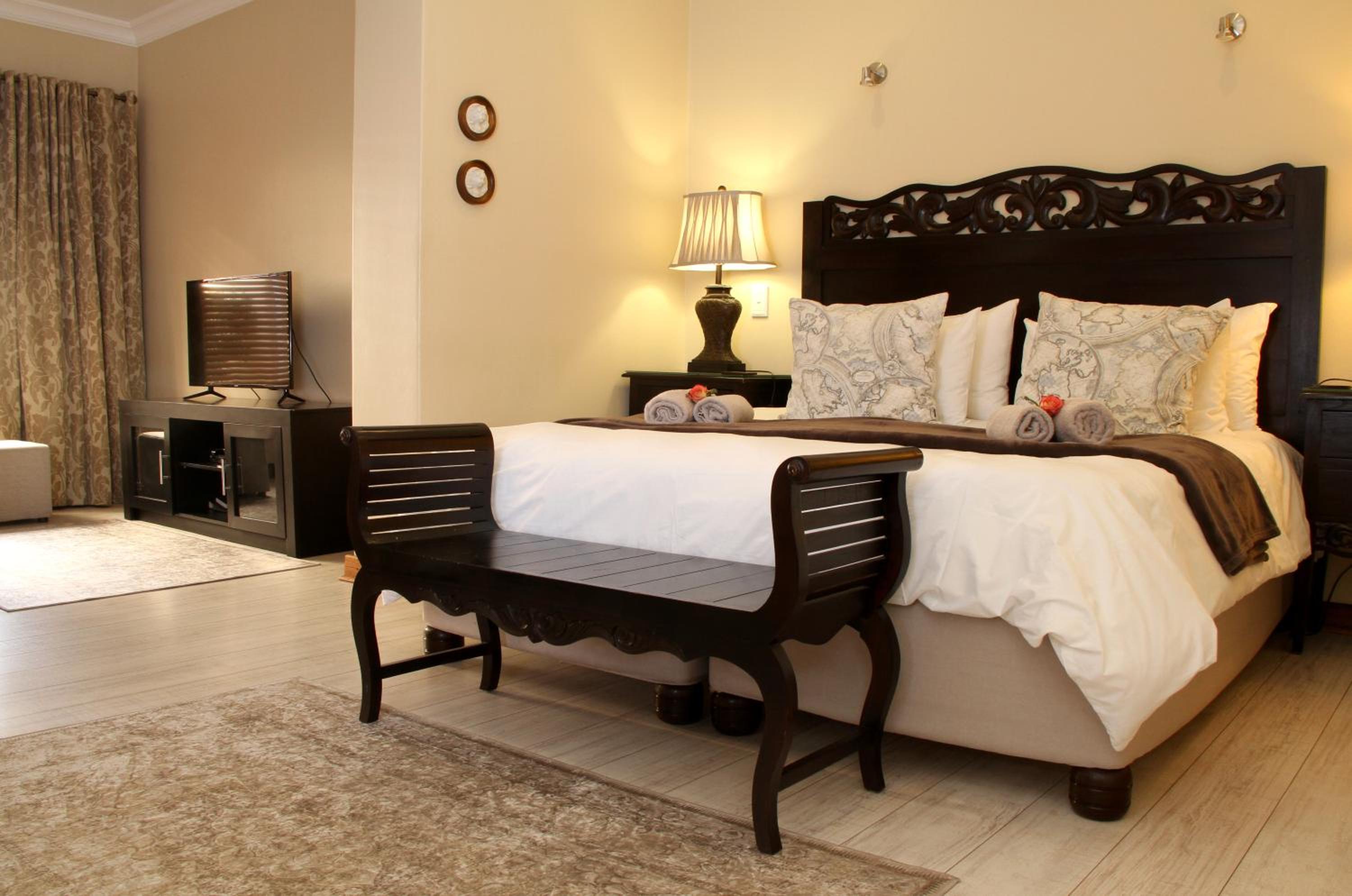 Standard Double or Twin Room photo 2