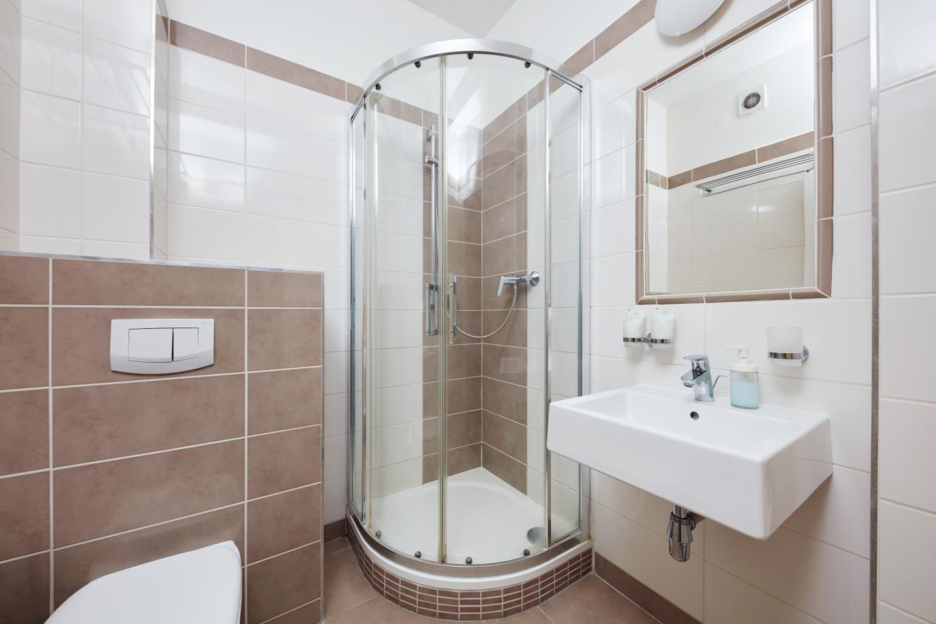 Business Triple Room photo 2