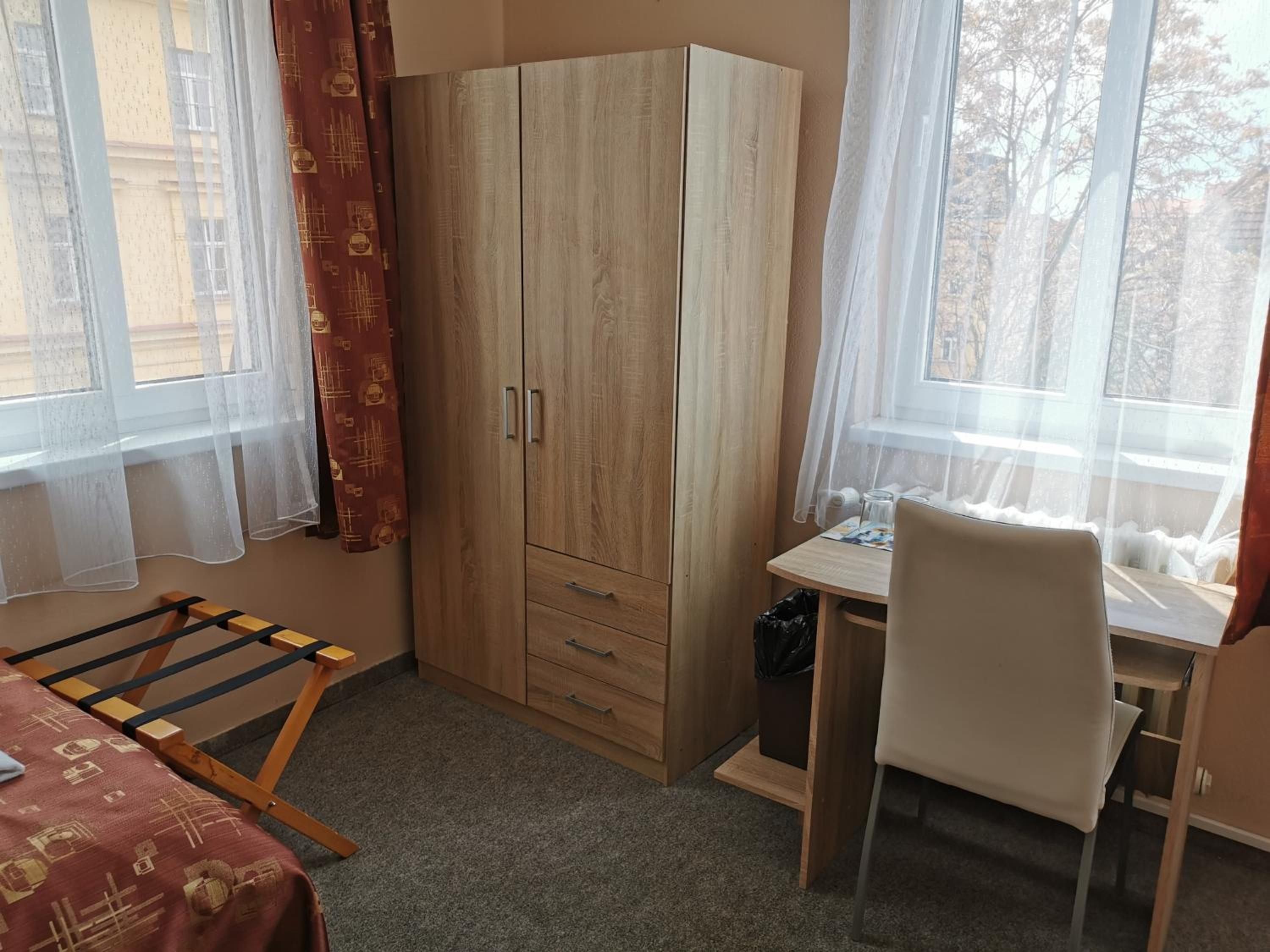 Standard Twin Room photo 3