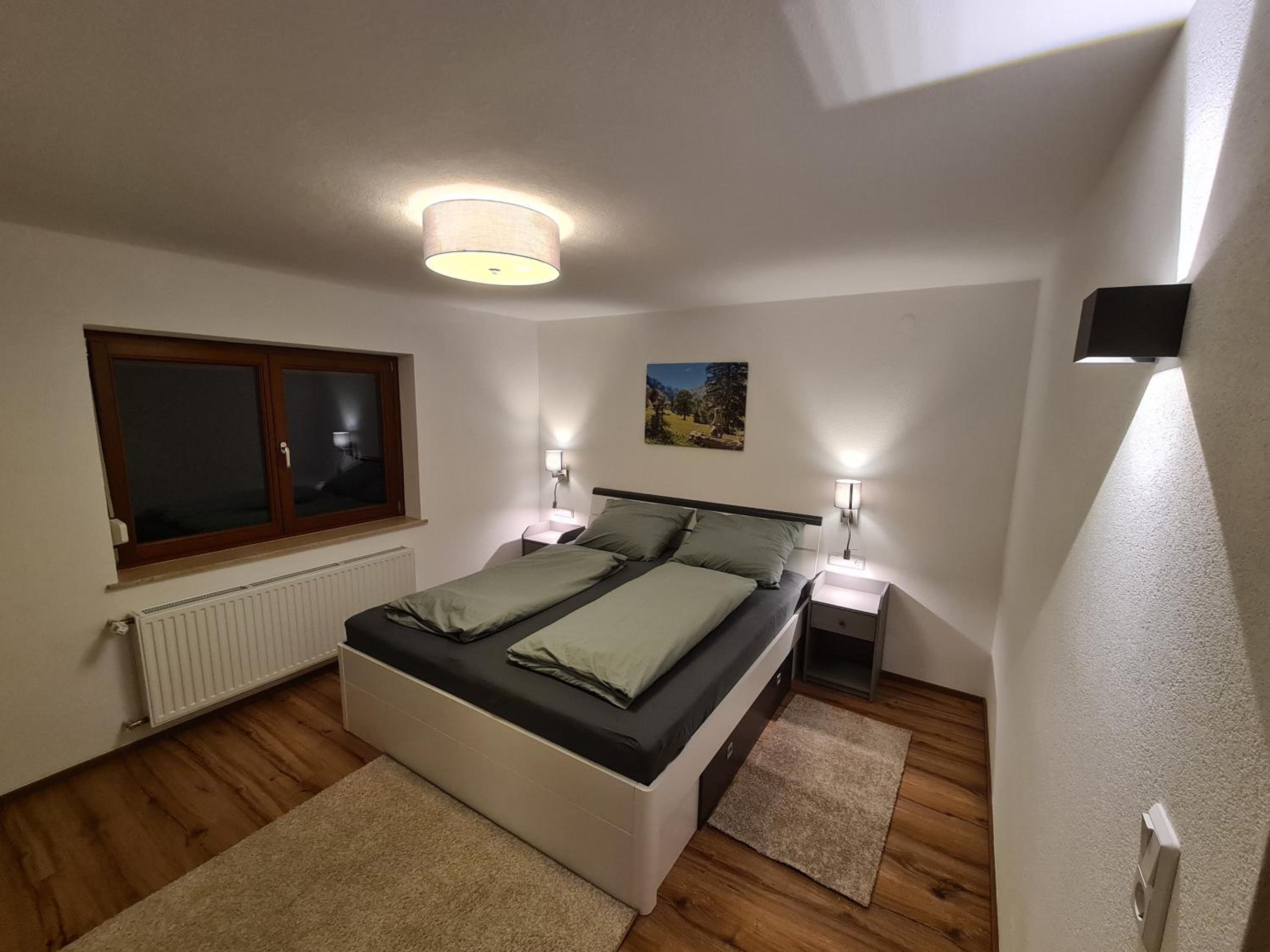 Two-Bedroom Apartment with Balcony photo 3