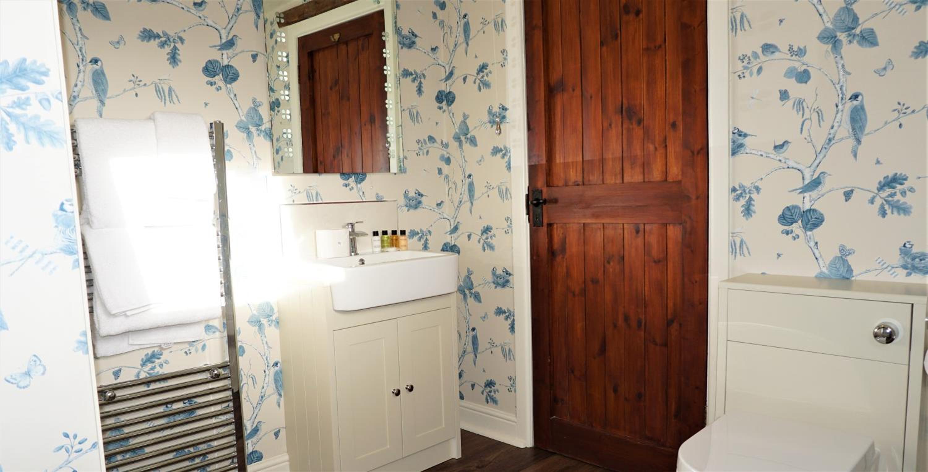 One-Bedroom House photo 3