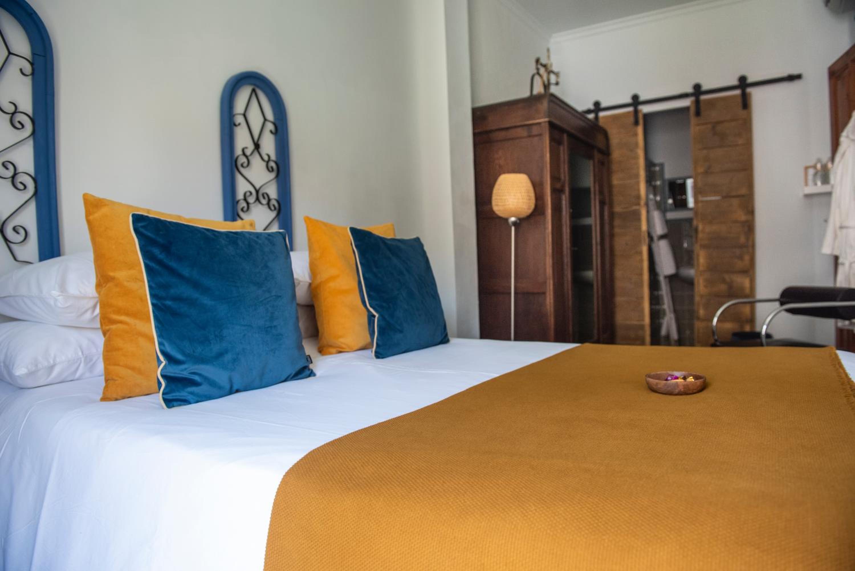 Deluxe Double Room with Shower photo 2