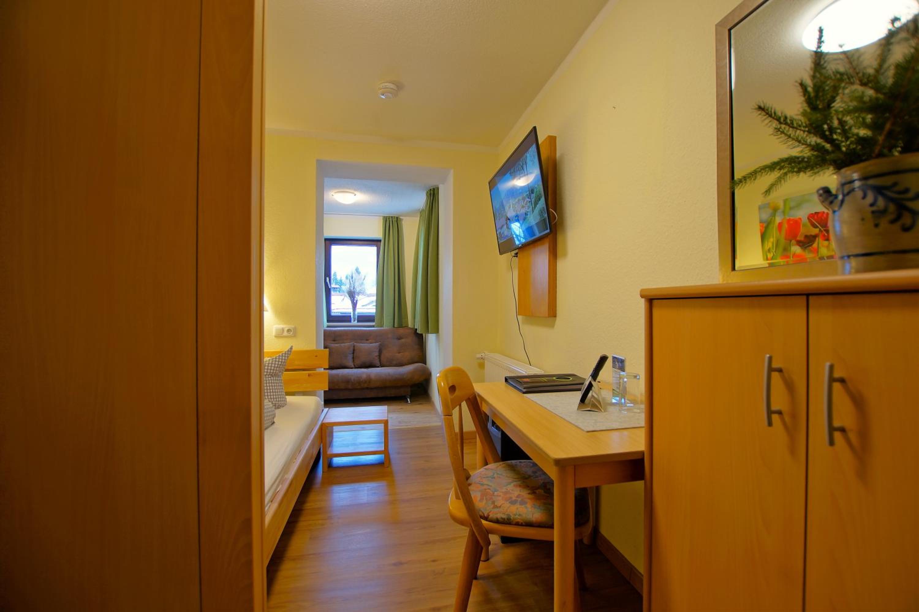 Single Room photo 3