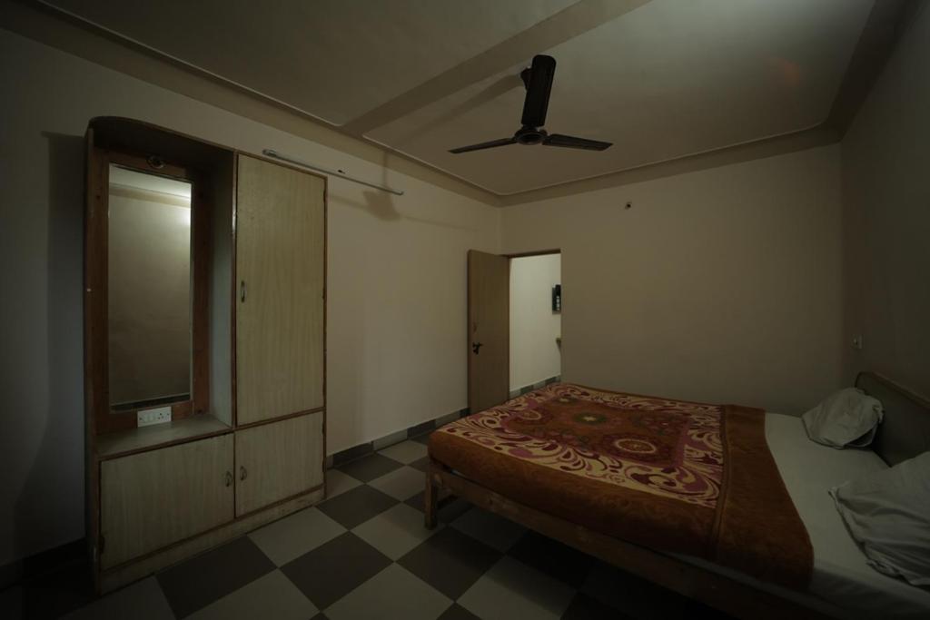 Quadruple Room - Disability Access photo 2