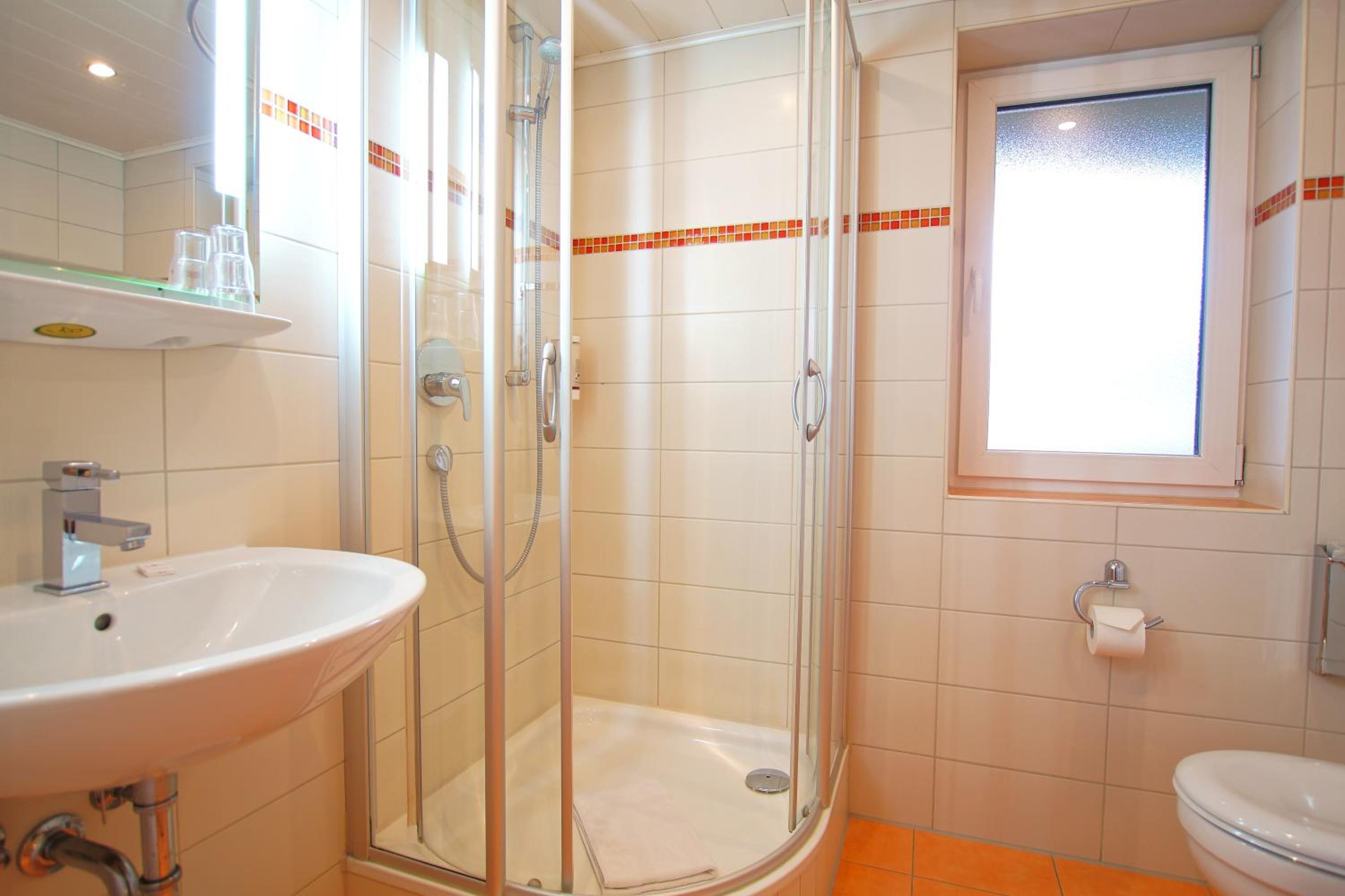 Double Room with Balcony photo 3
