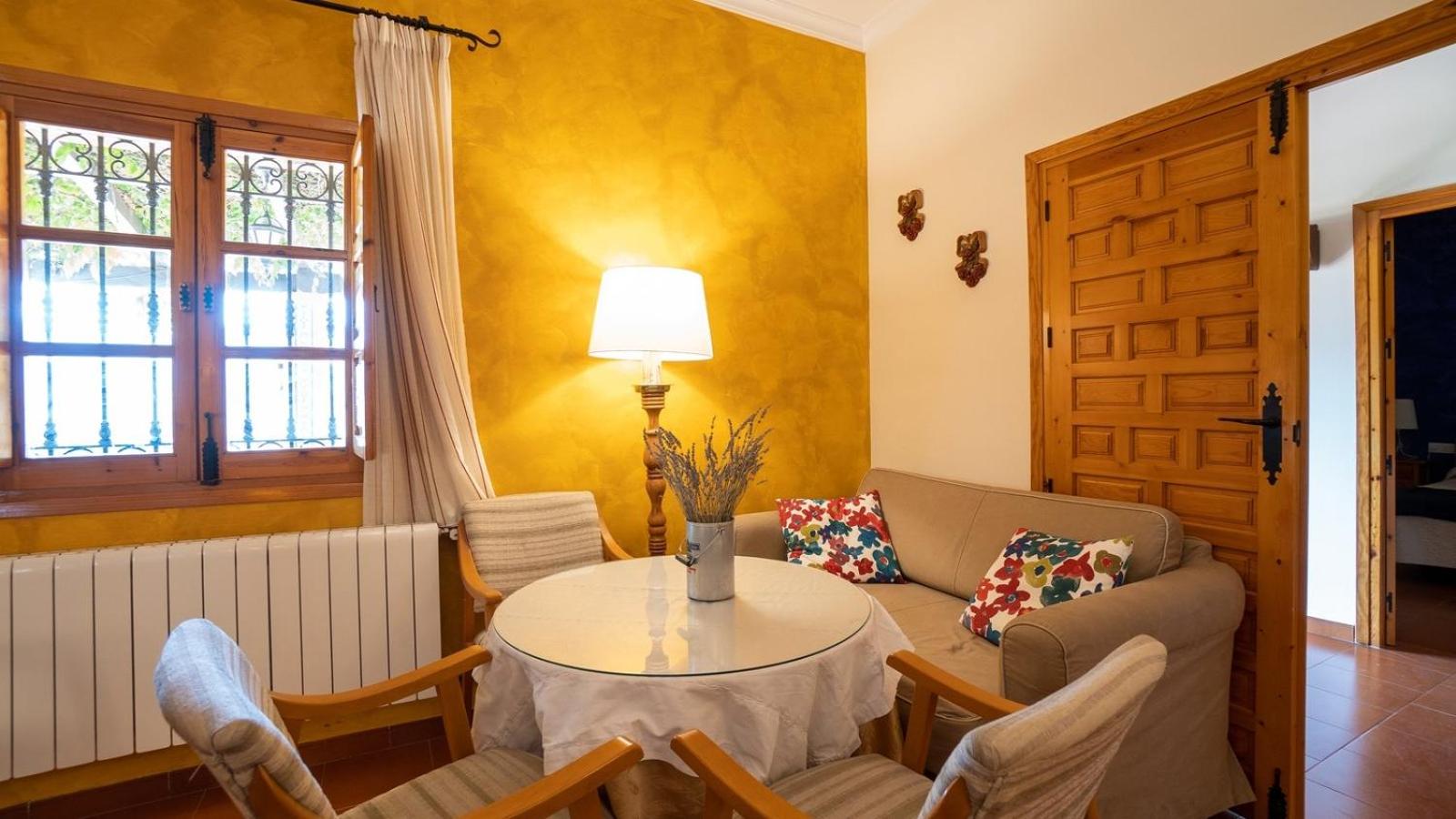 Casa de cuatro habitaciones
