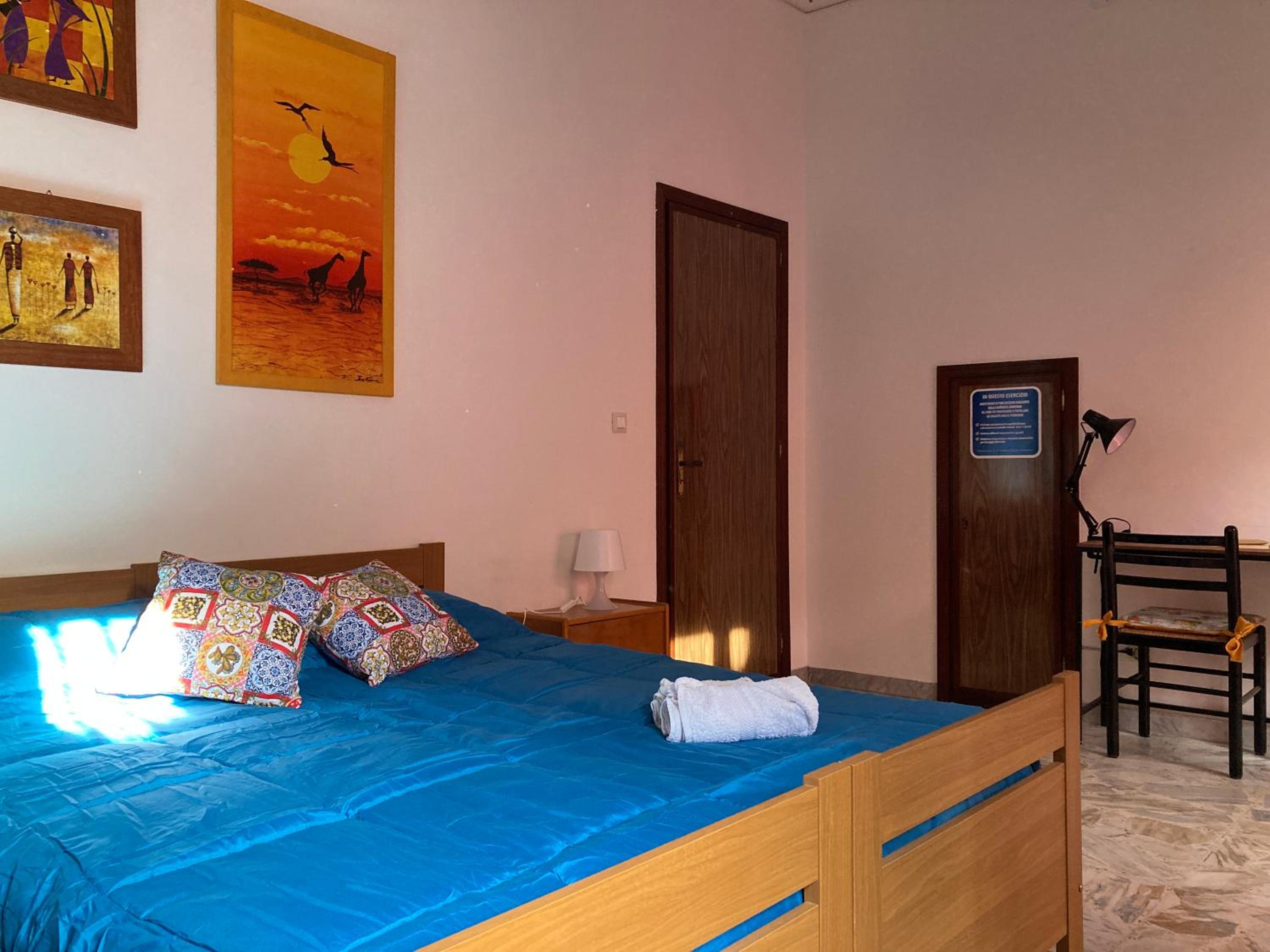 Twin Room with Bathroom photo 2
