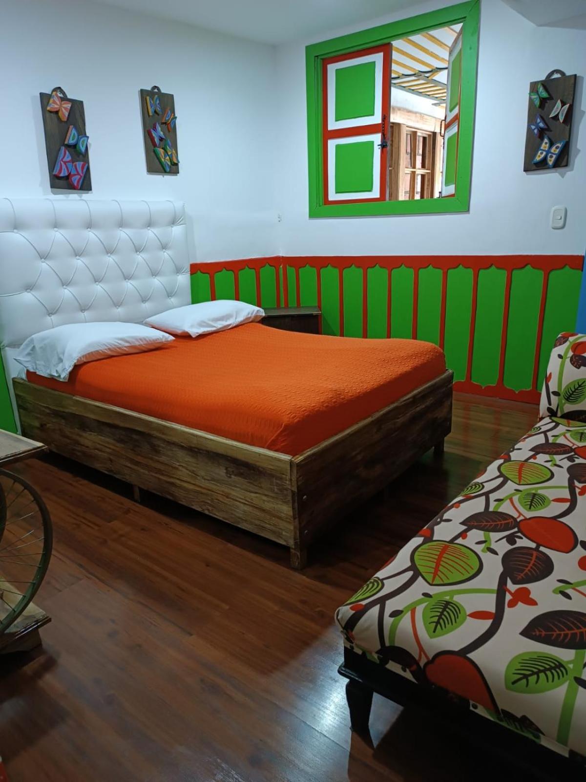 Double Room with Private Bathroom photo 1