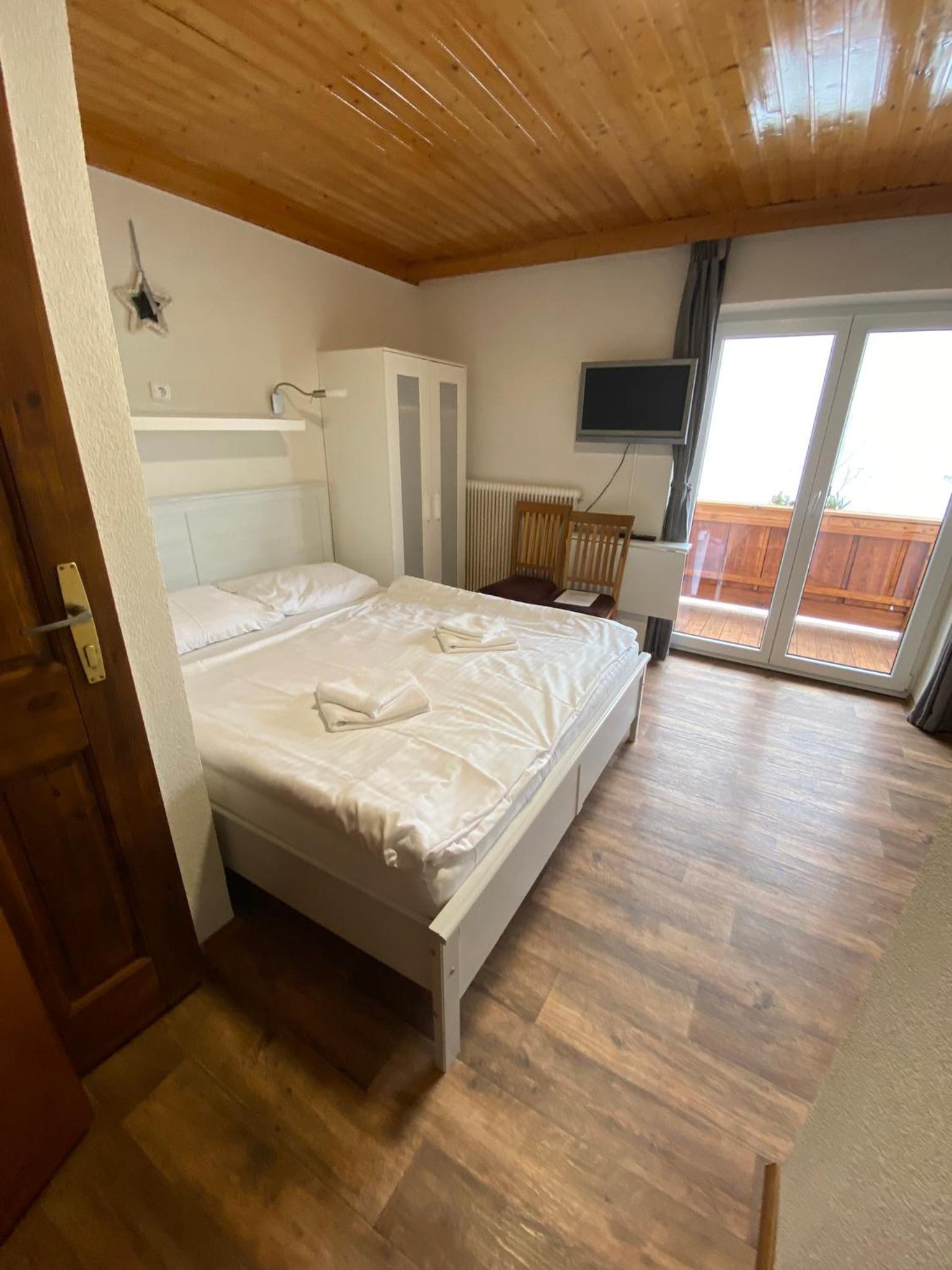 Standard Triple Room photo 3