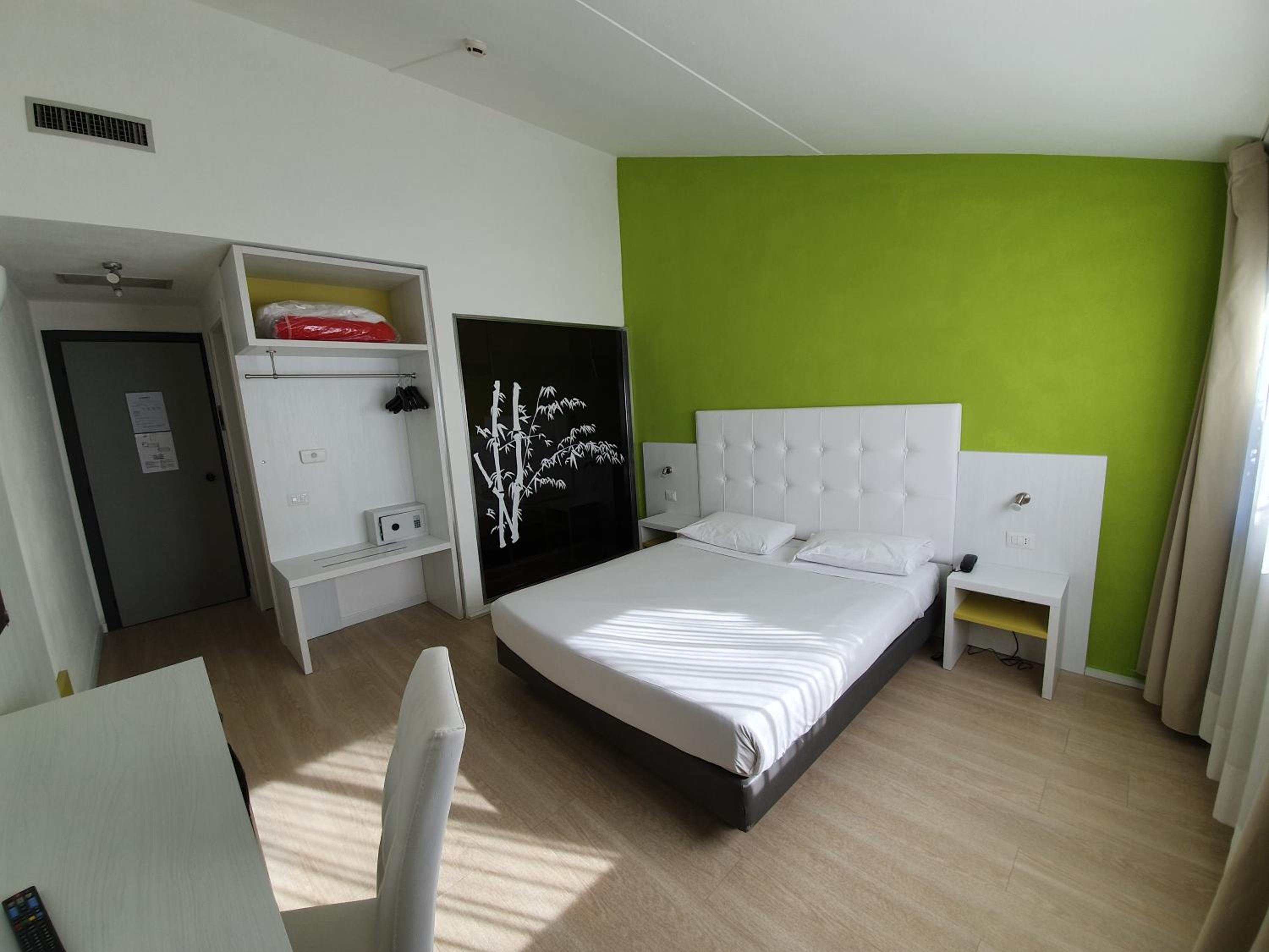 Superior Double Room - Photo 7