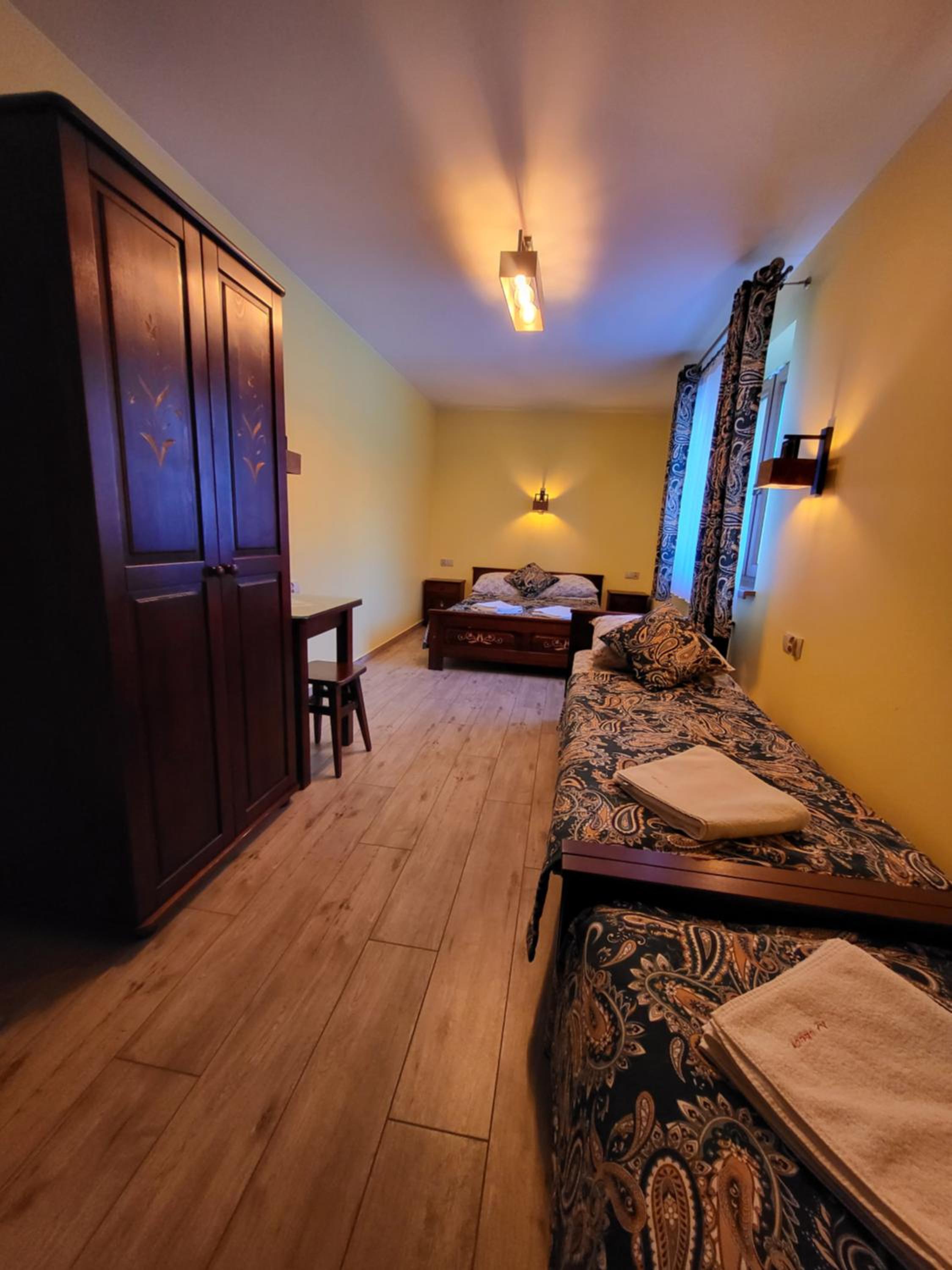 Deluxe Suite - Photo 9