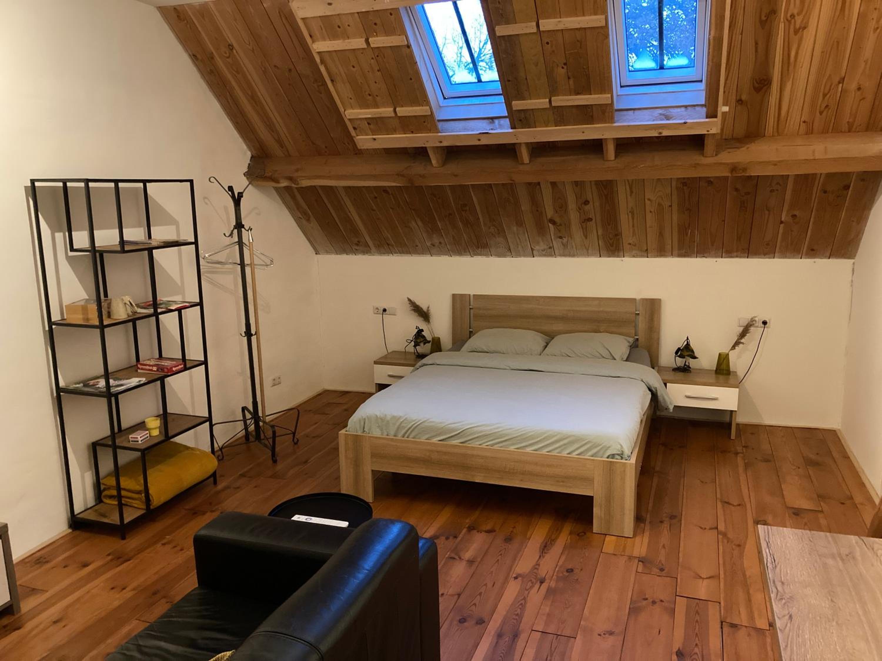 Double Room with Private Bathroom - Photo 1