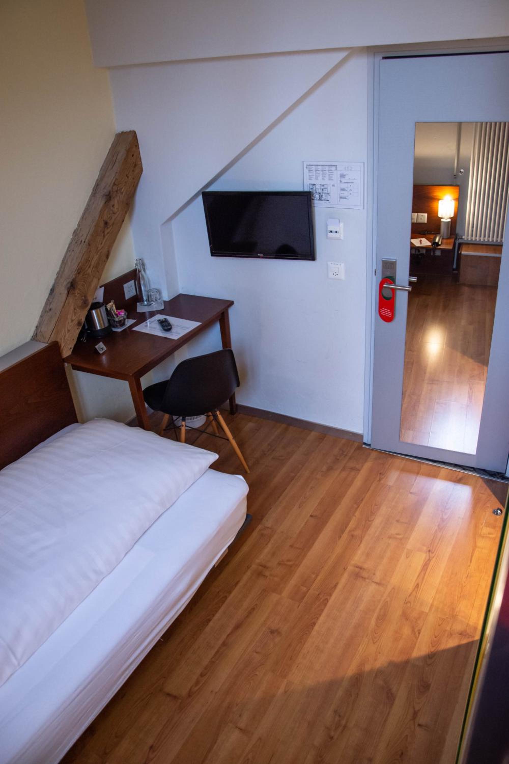 Economy Single Room photo 2