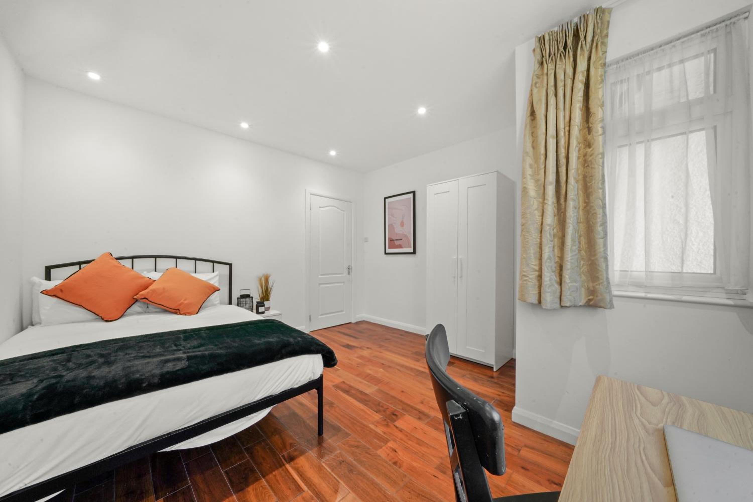 Budget Double Room photo 1