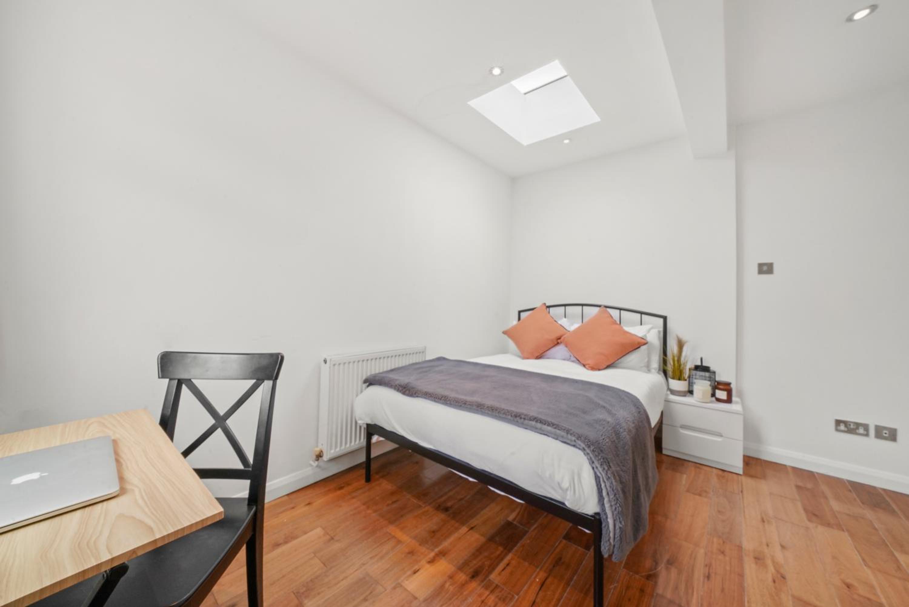Budget Double Room photo 2