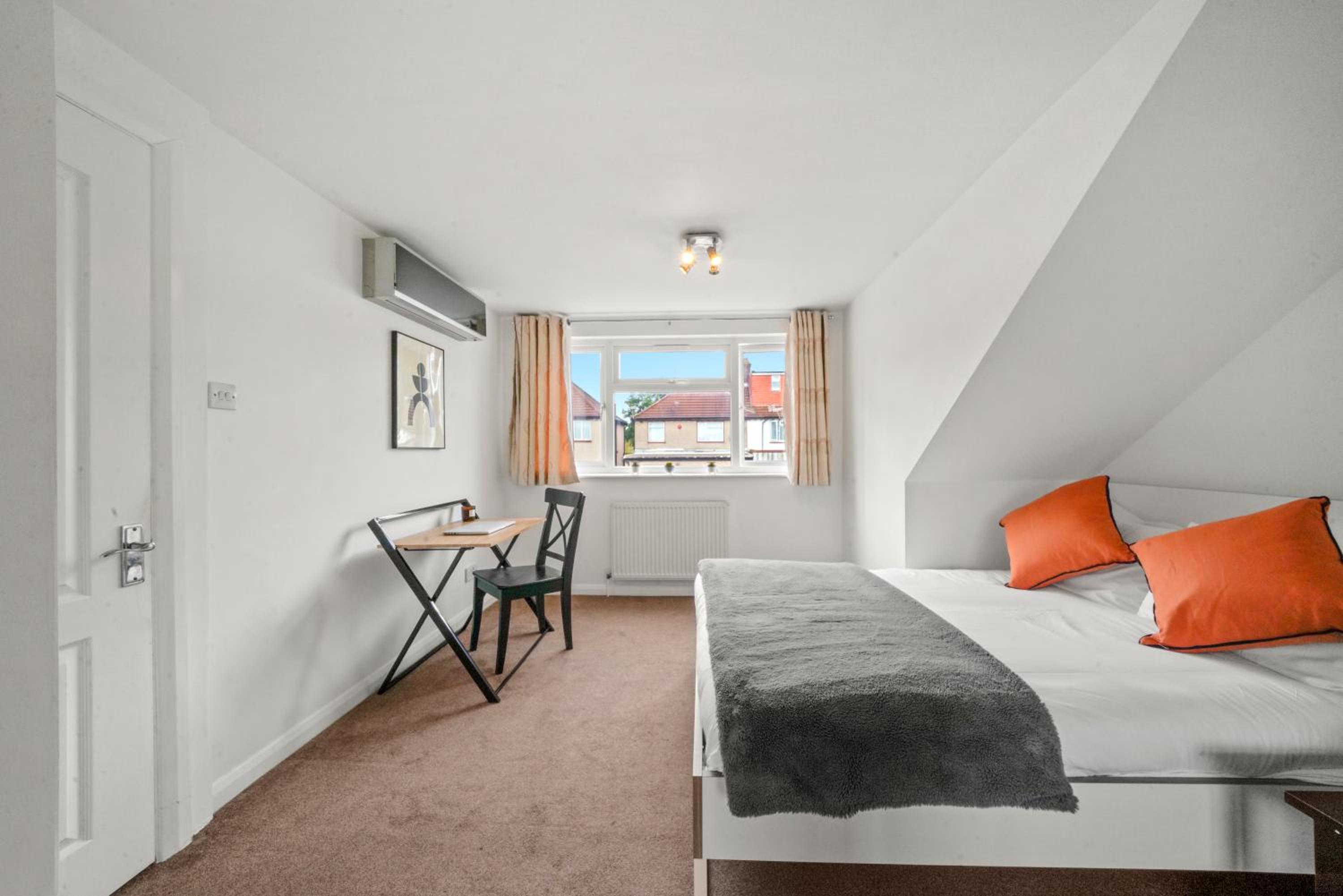 Deluxe Double Room photo 2