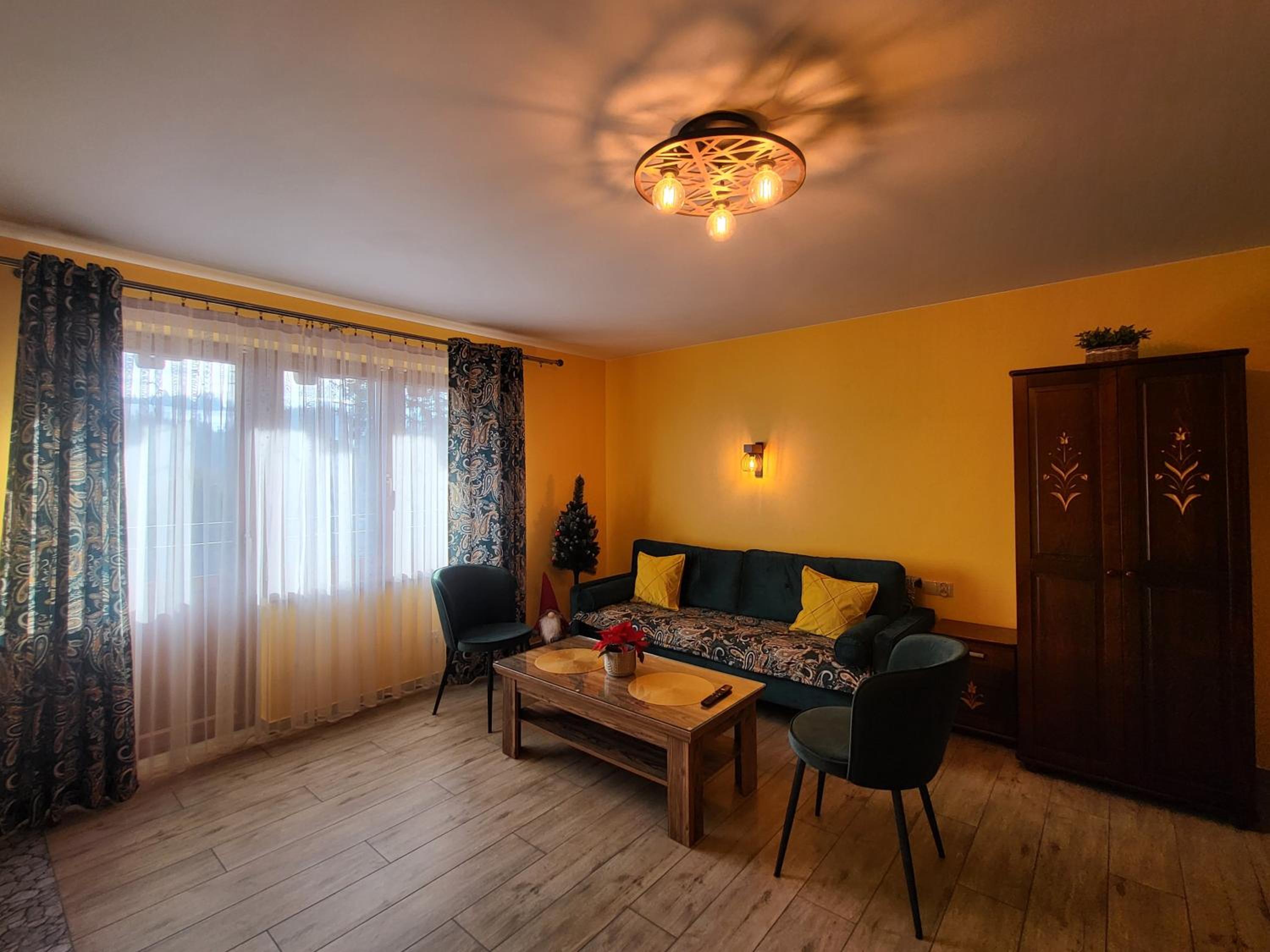 Deluxe Suite - Photo 10
