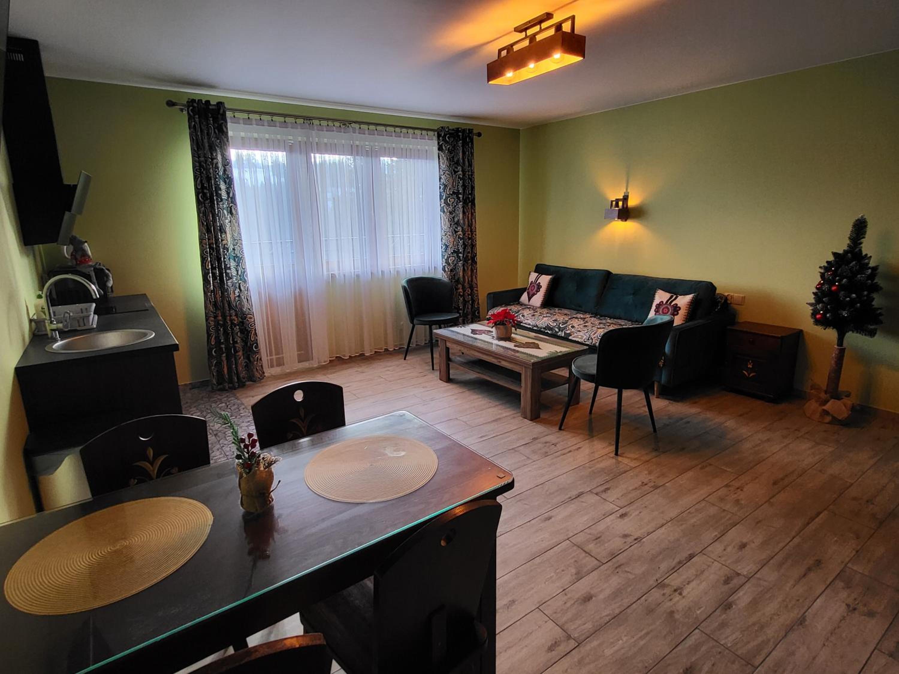 Deluxe Suite - Photo 11