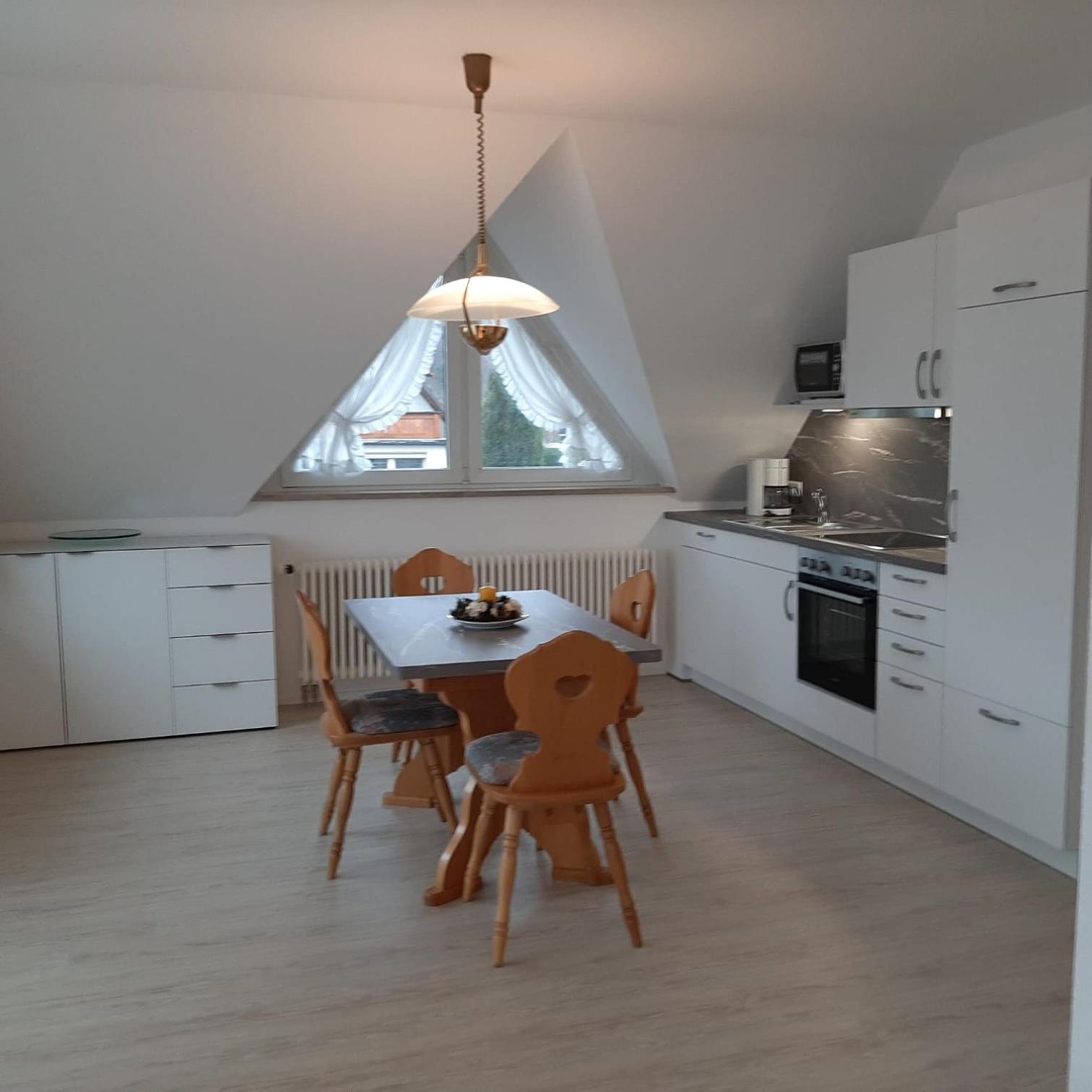 Apartment with Lake View - Photo 15