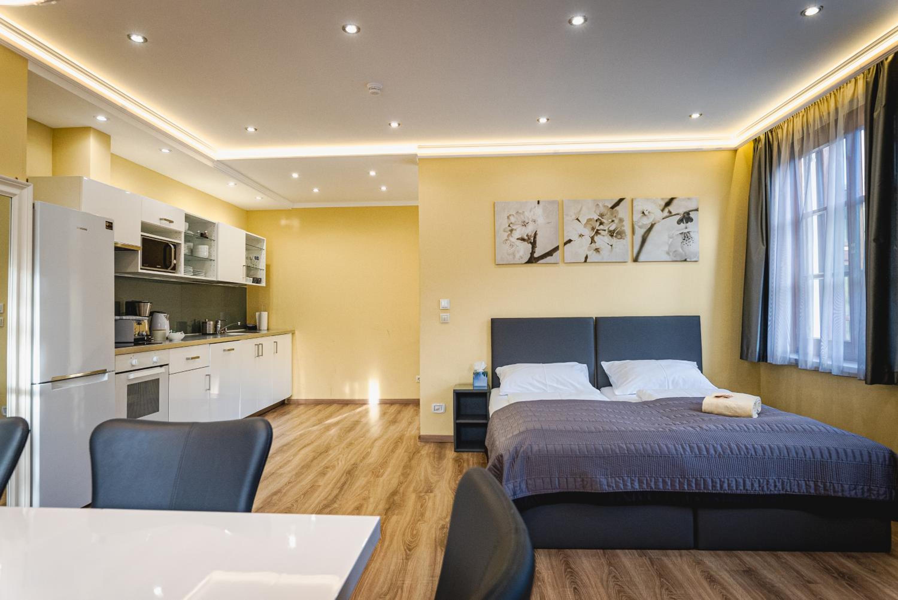 Two-Bedroom Suite photo 3