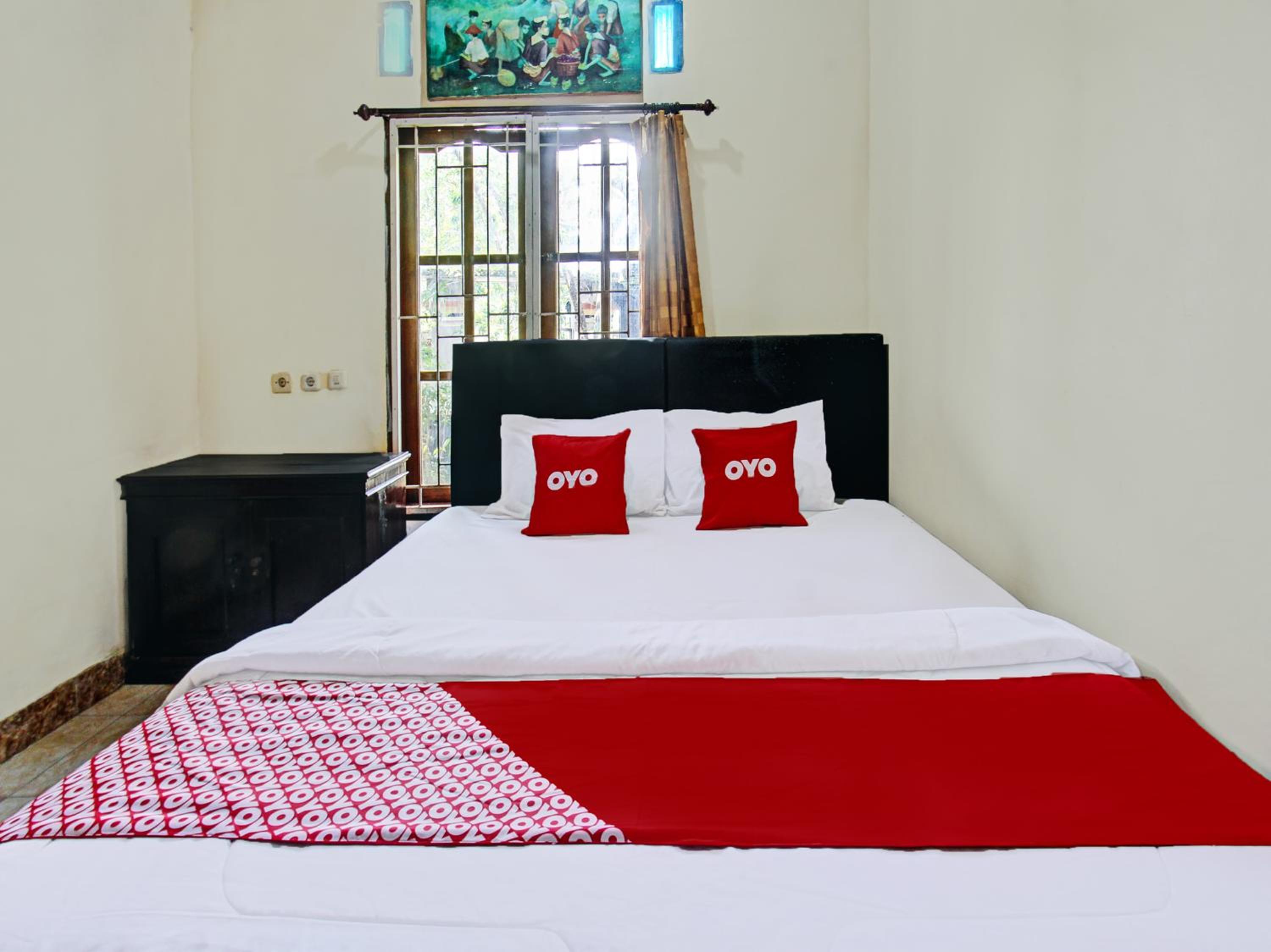 Deluxe Double Room - Photo 17