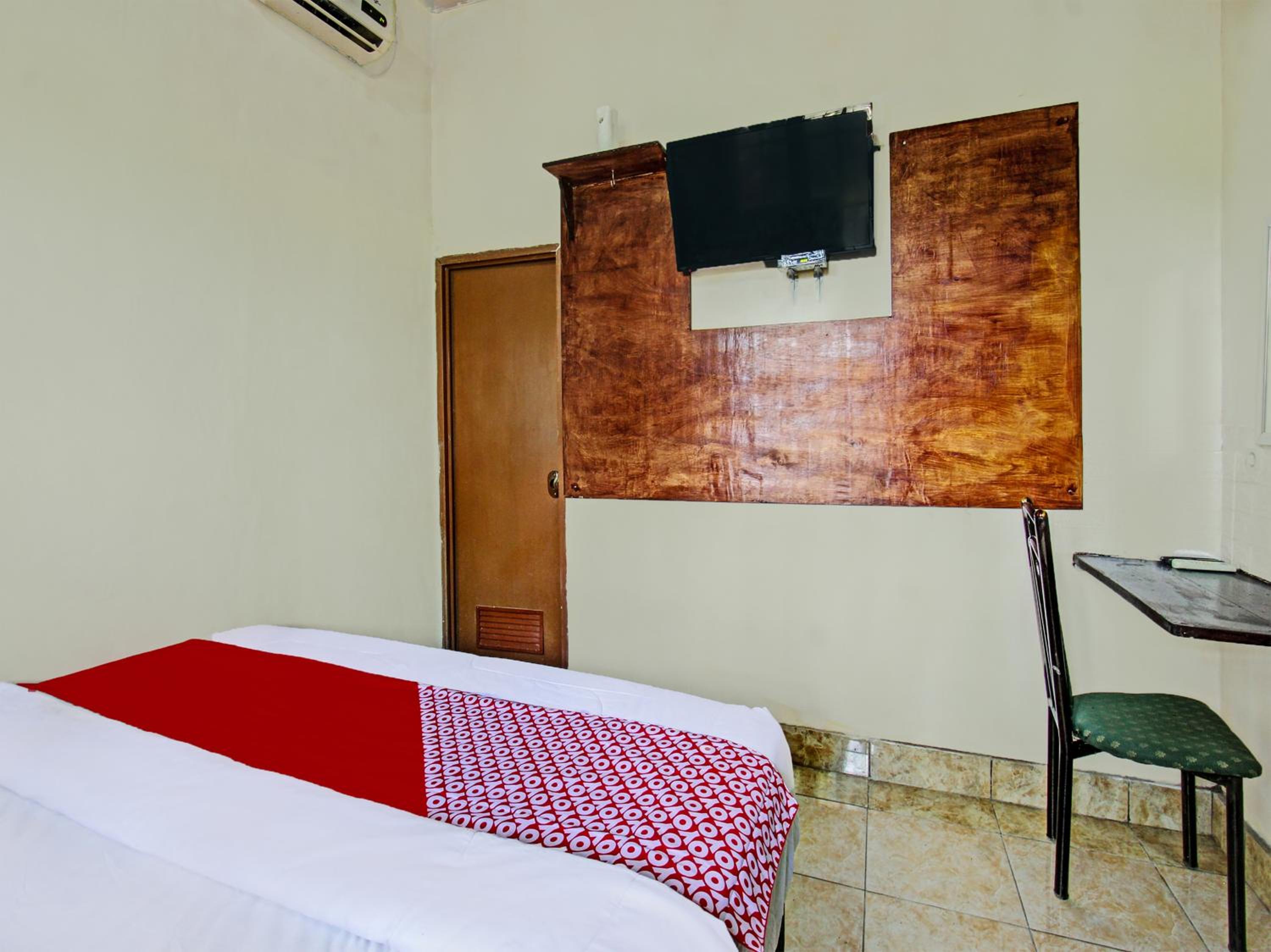 Deluxe Double Room - Photo 14