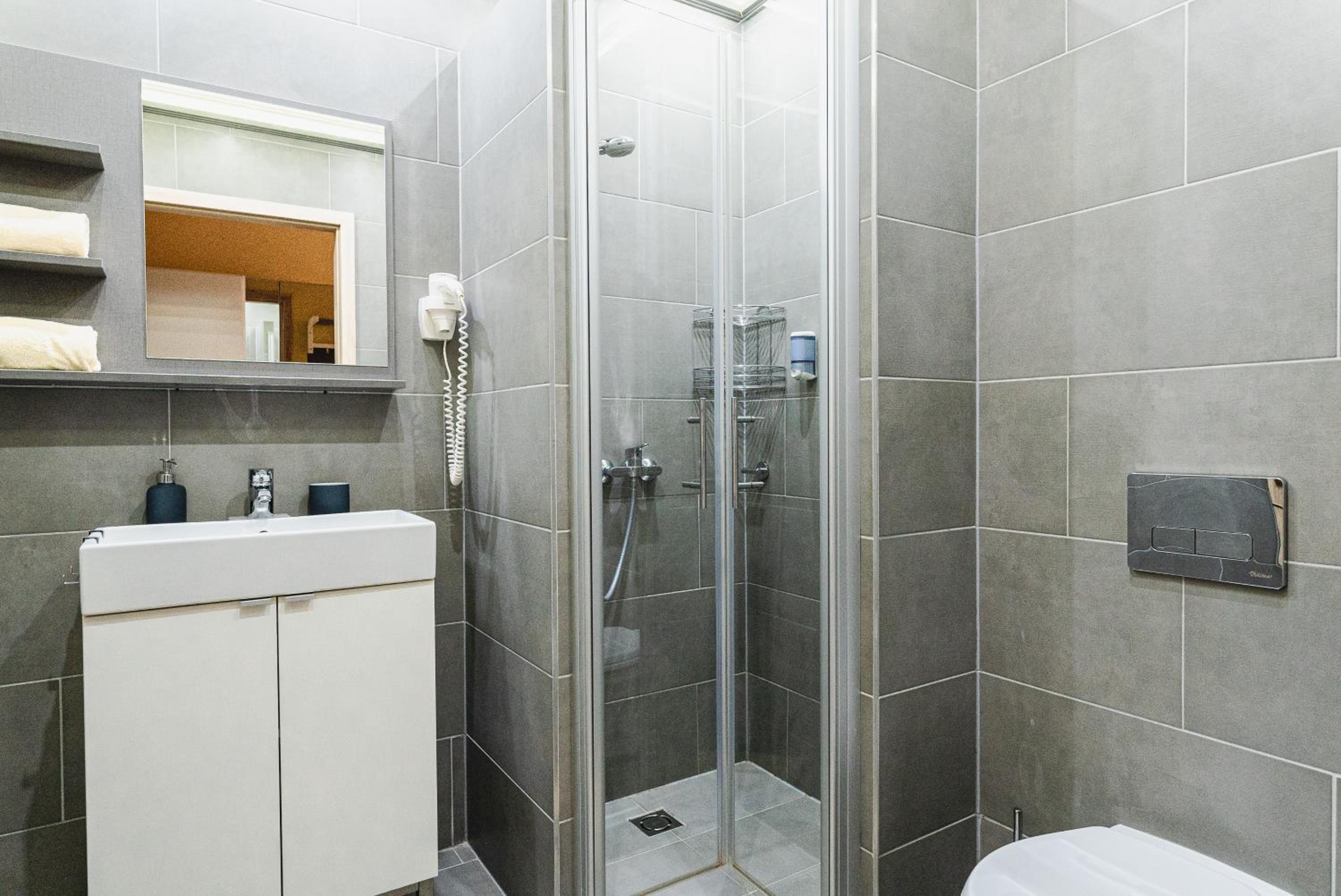 Deluxe Apartment City center view photo 2