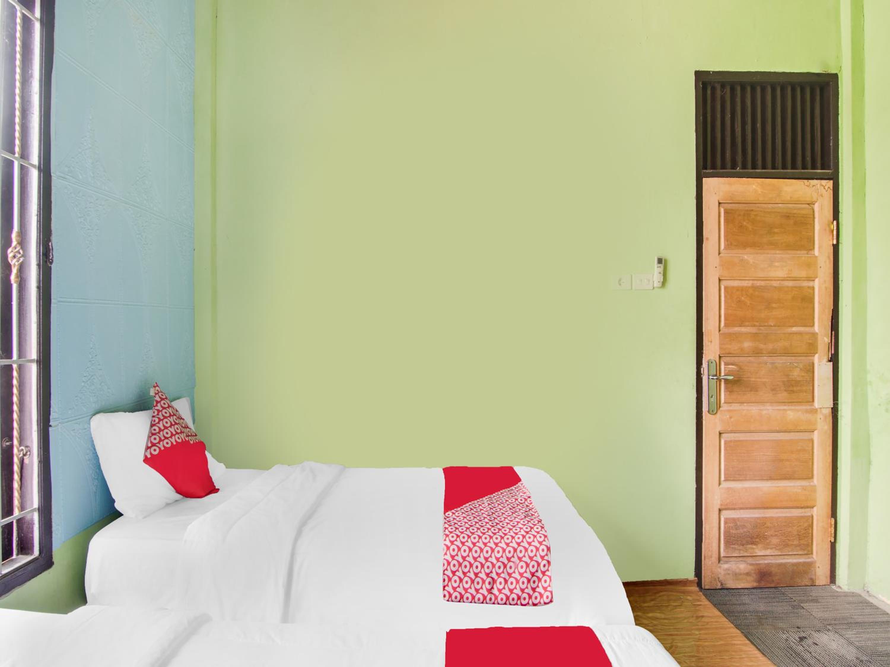 Deluxe Twin Room photo 3