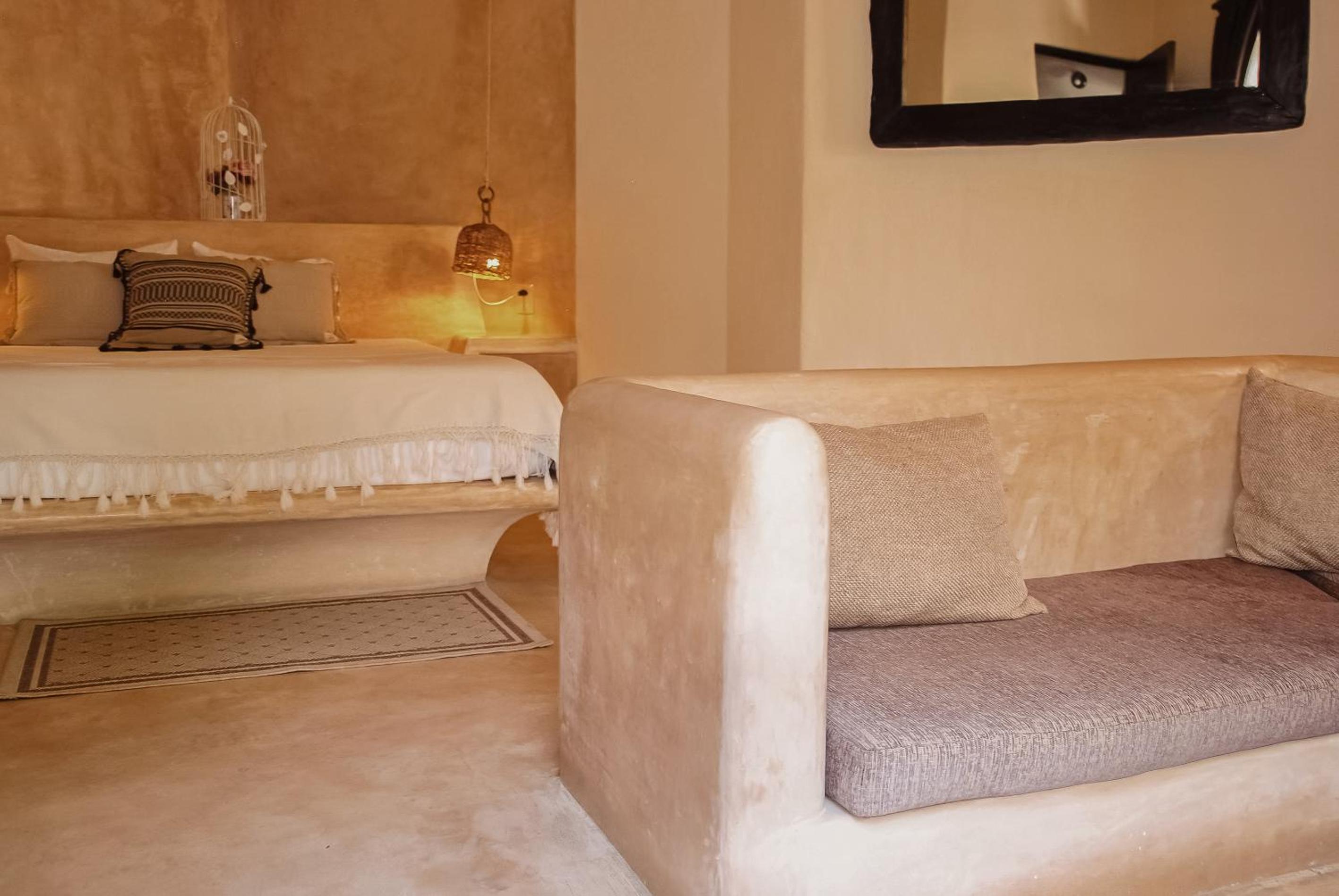 Standard Double Room - Photo 5