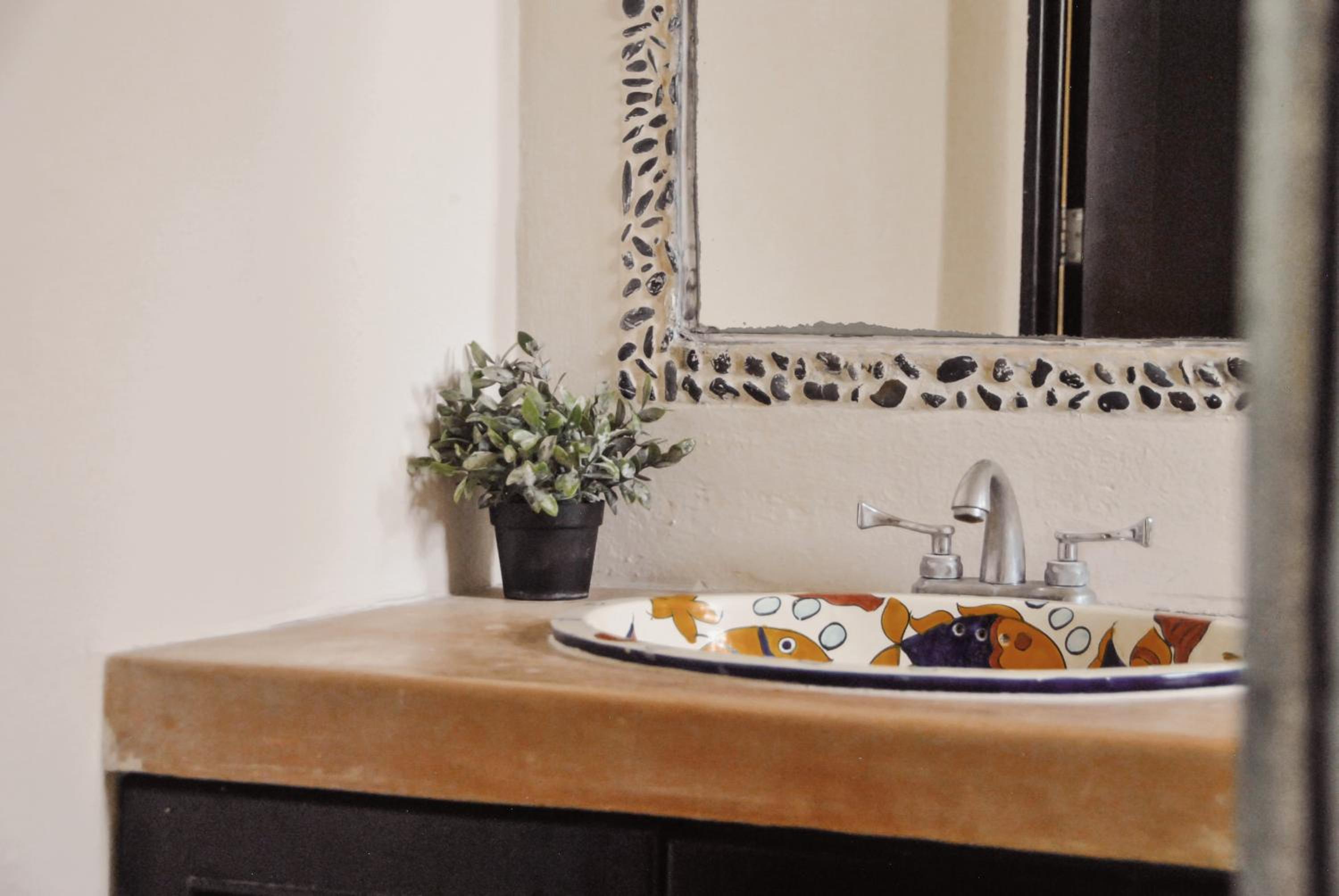 Superior Suite - Photo 5