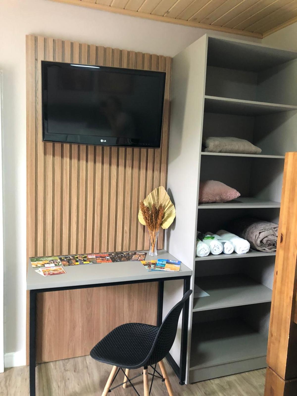 Suite - Photo 4