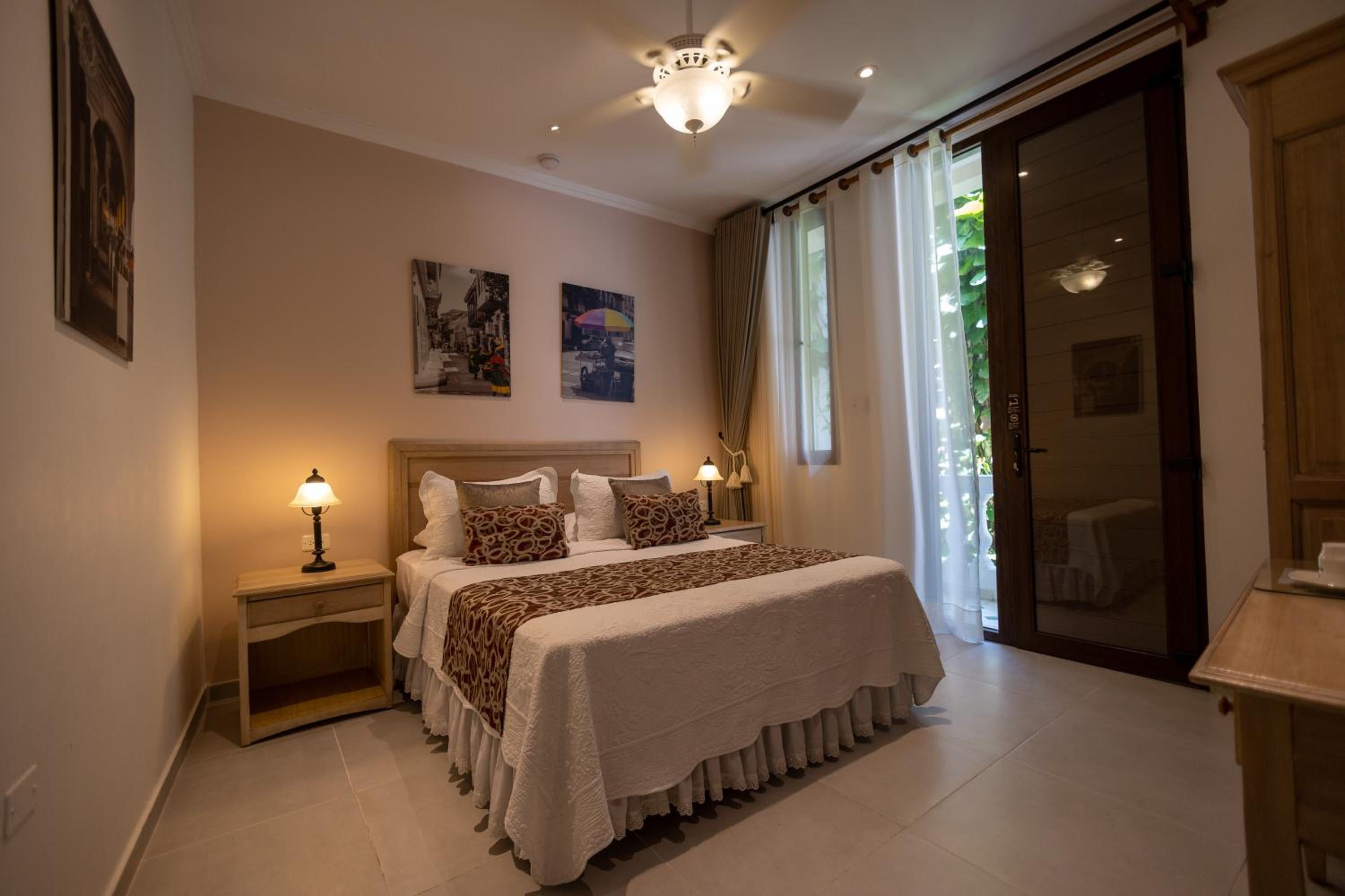 Standard Queen Room - Photo 5