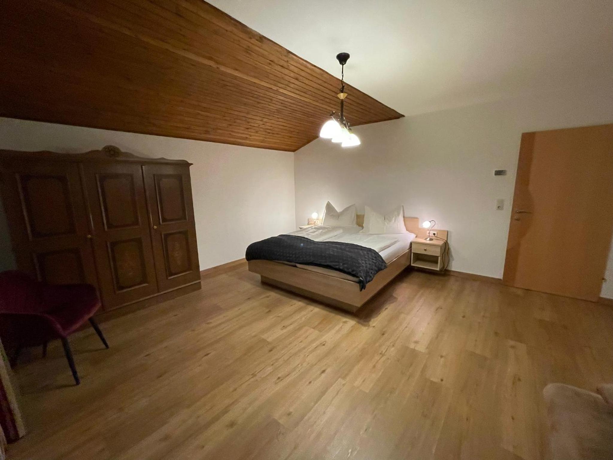 Apartment photo 2