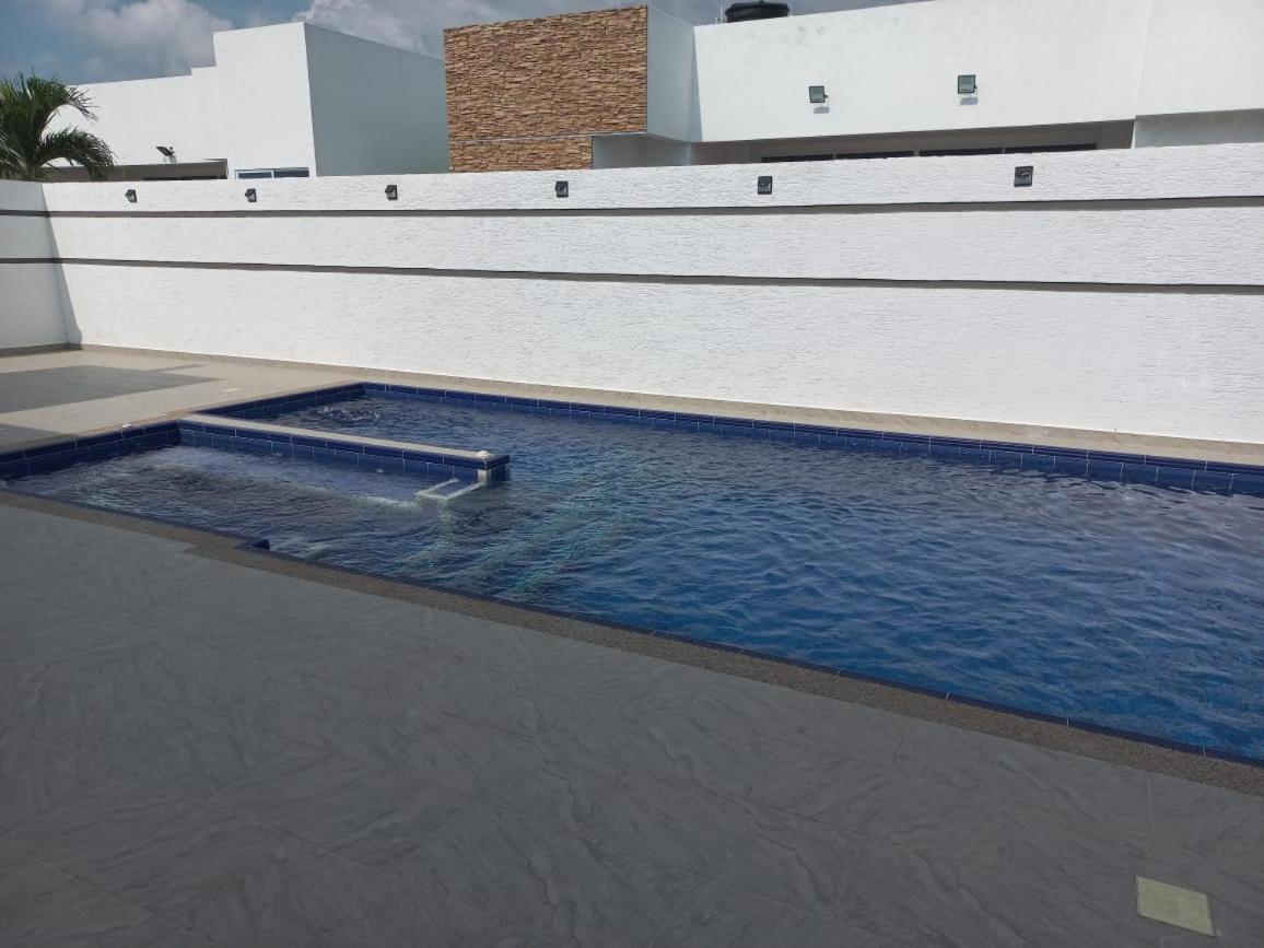 Villa photo 1