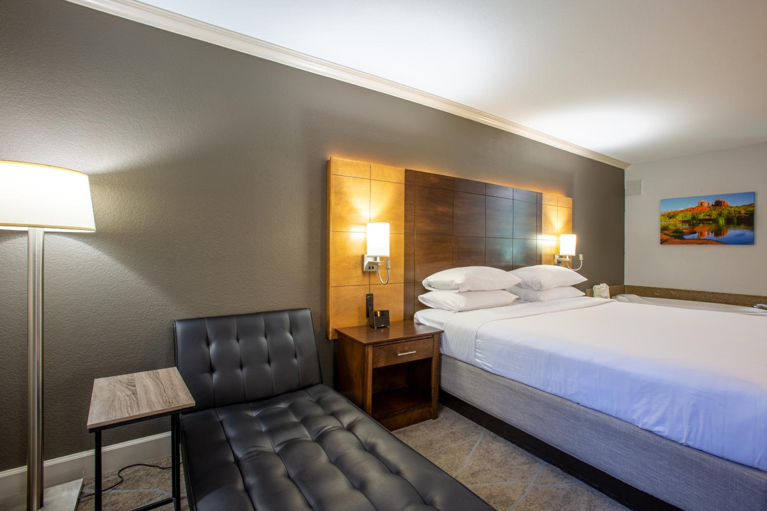 King Suite with Soaking Tub and Patio - Non-Smoking - Photo 8