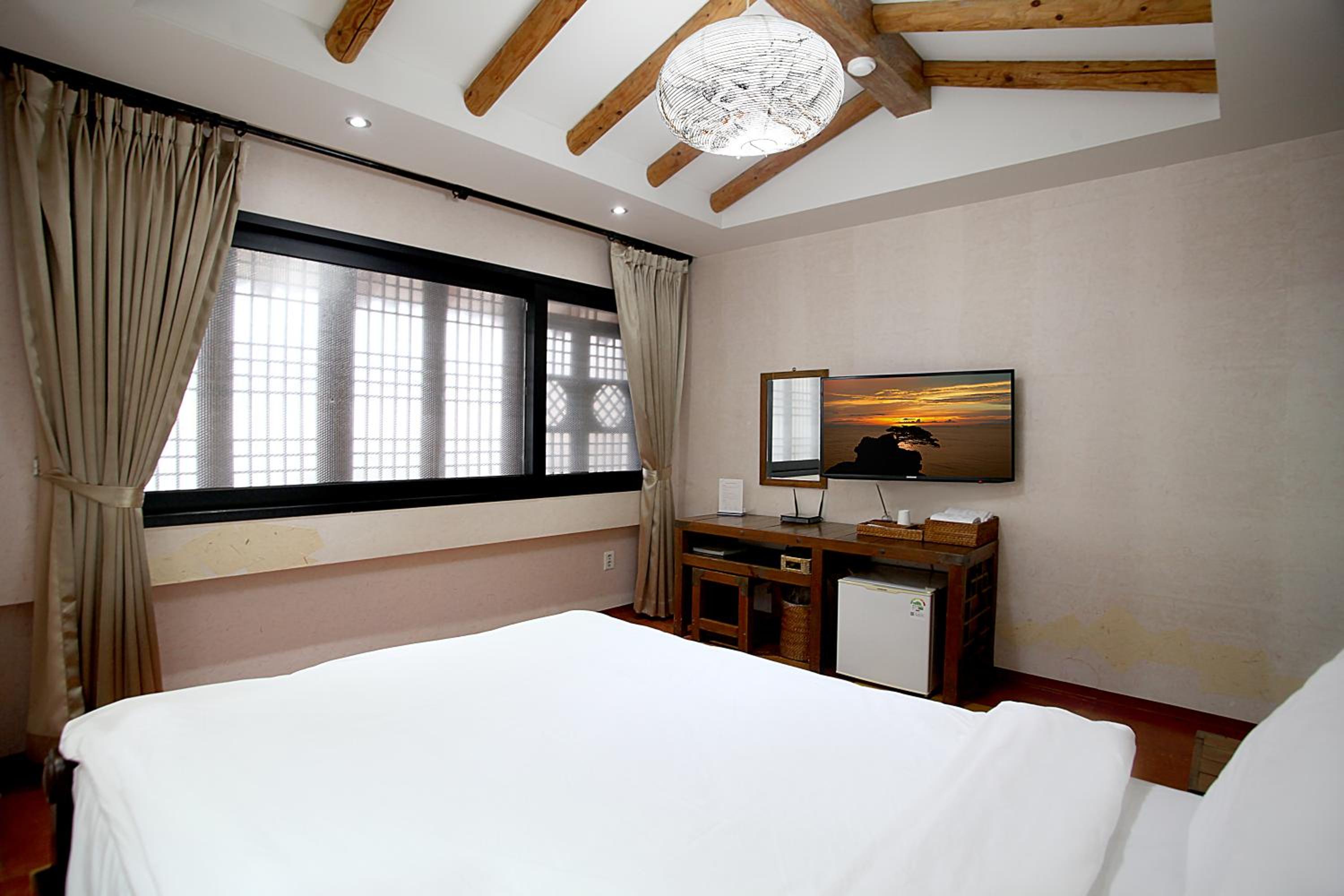 Standard Double Room photo 3
