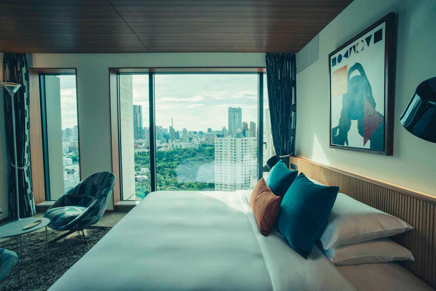 Deluxe King Room with City View