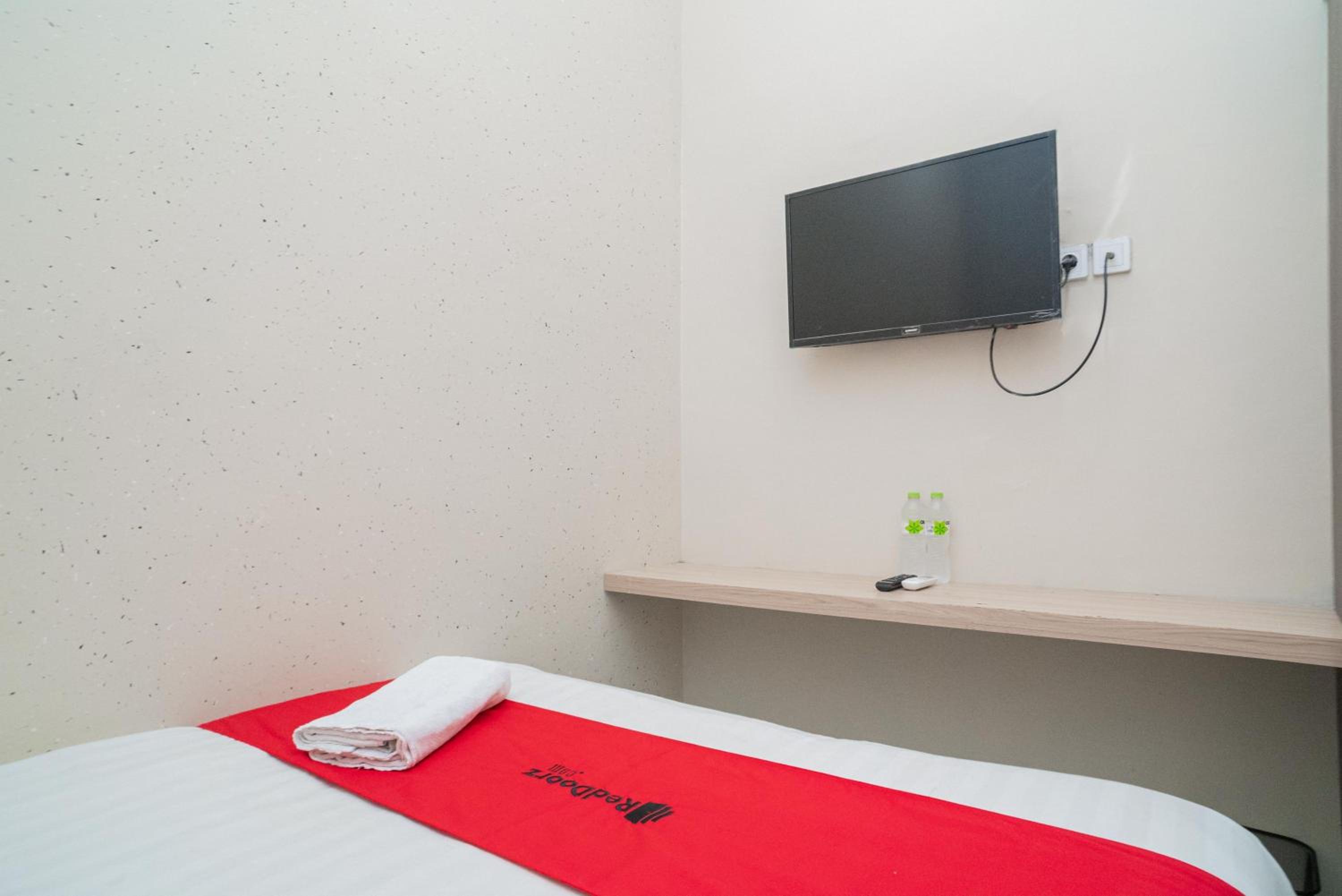Standard Double Room - Photo 6