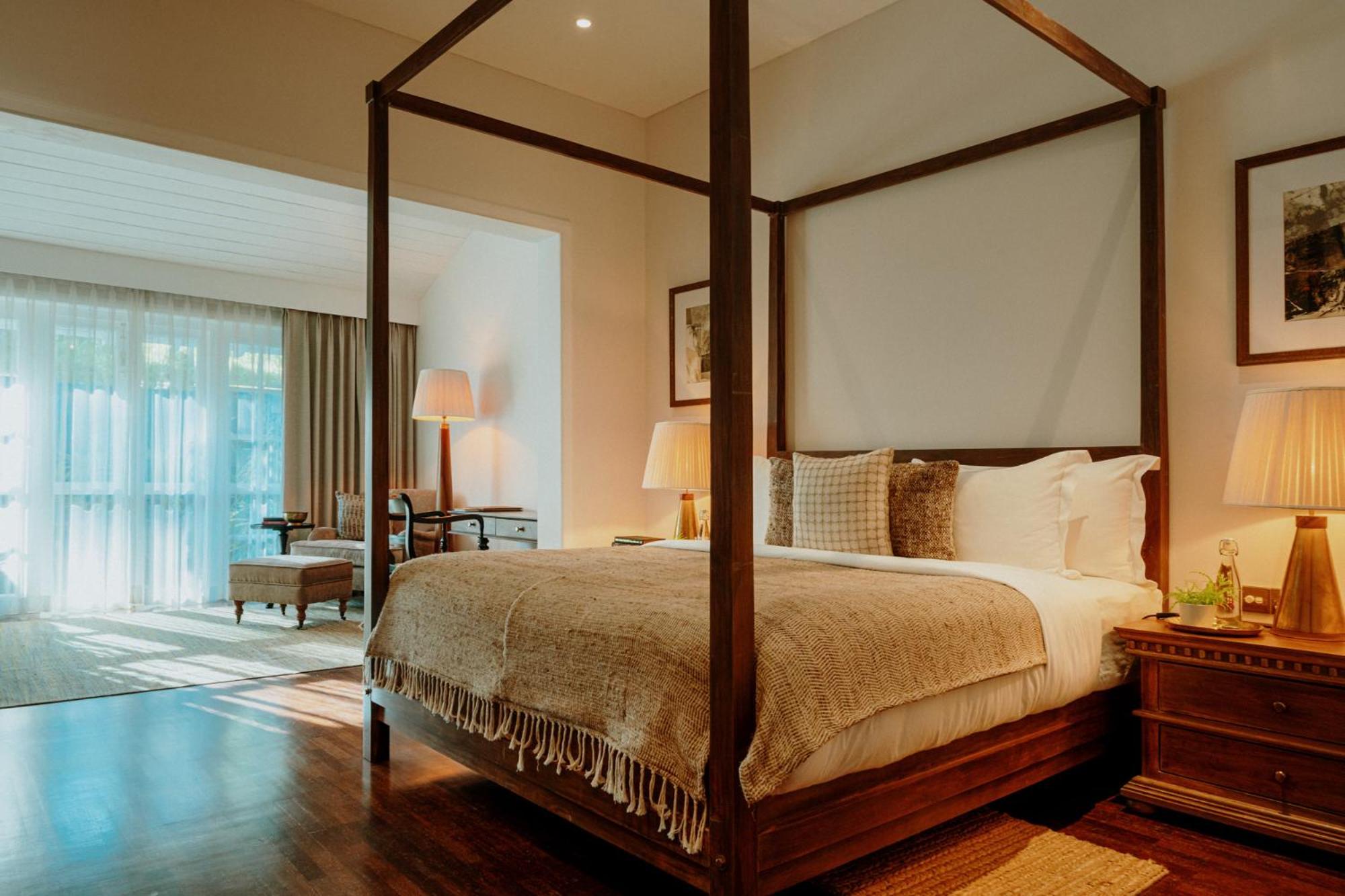 Deluxe Suite - Photo 10