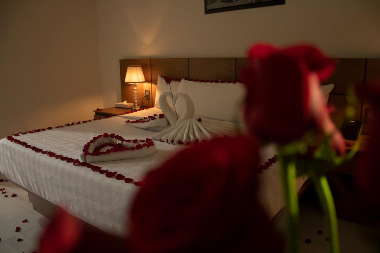 Budget Double Room - Photo 14