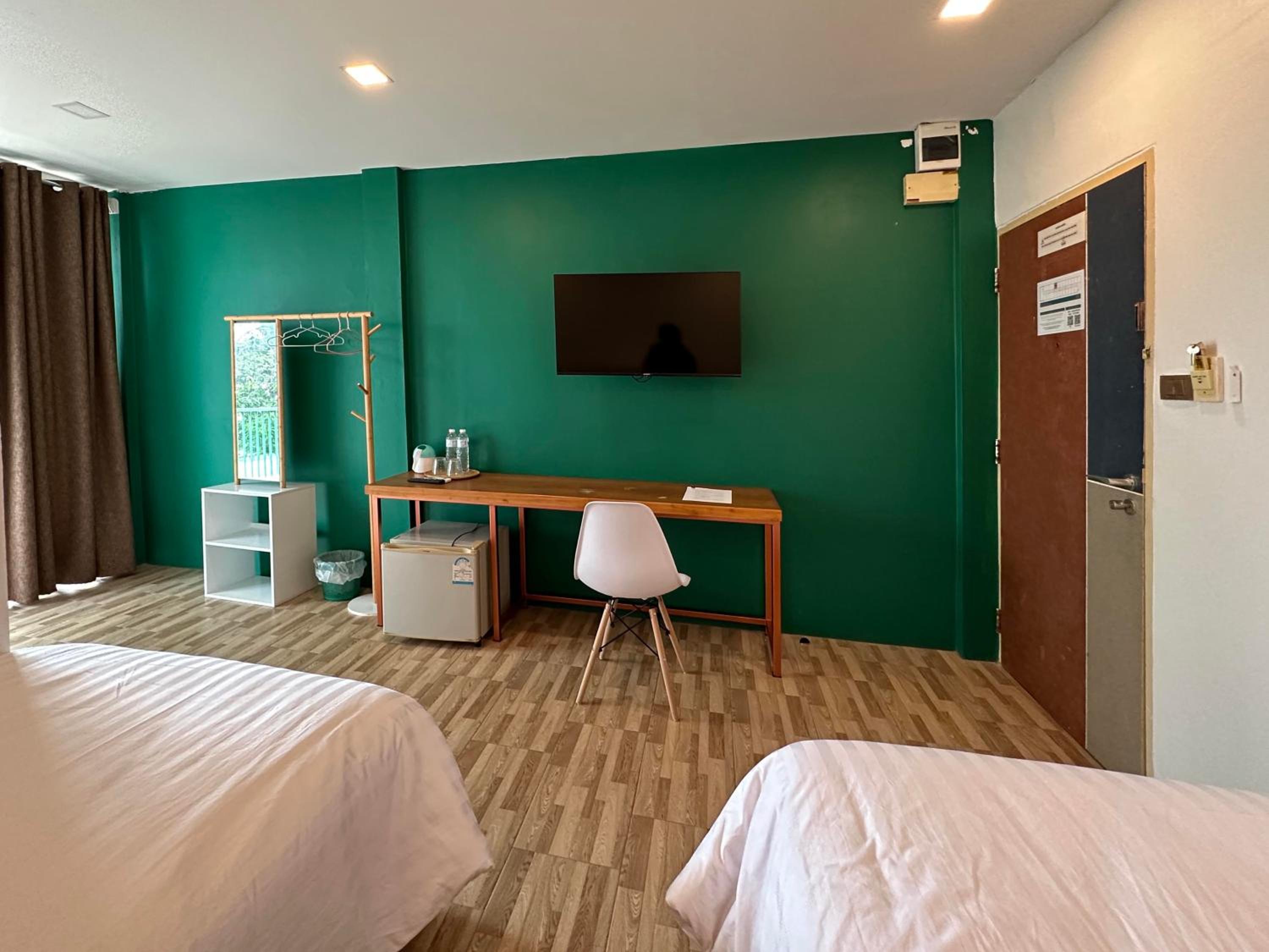 Deluxe Twin Room photo 3
