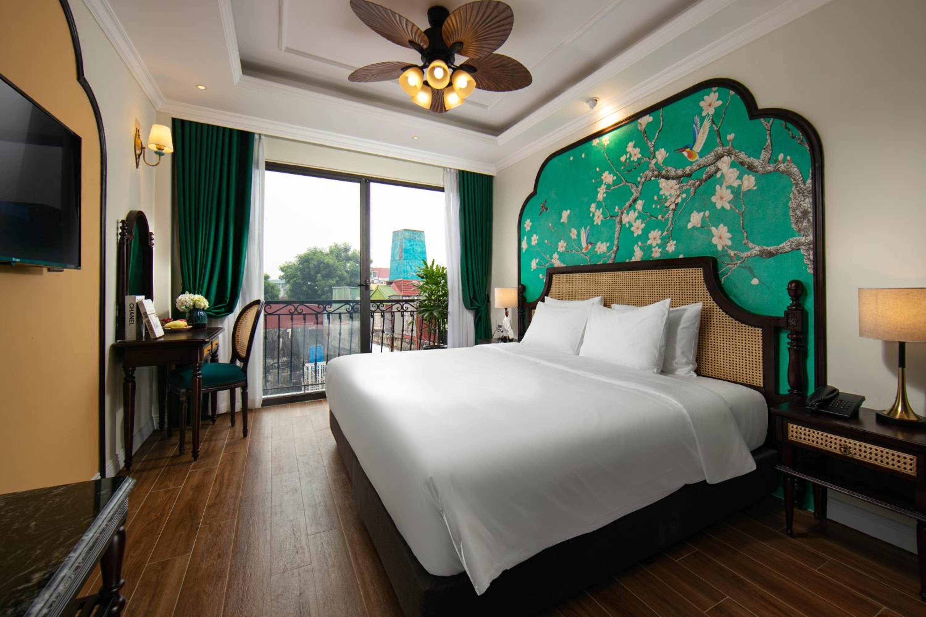 Executive Suite