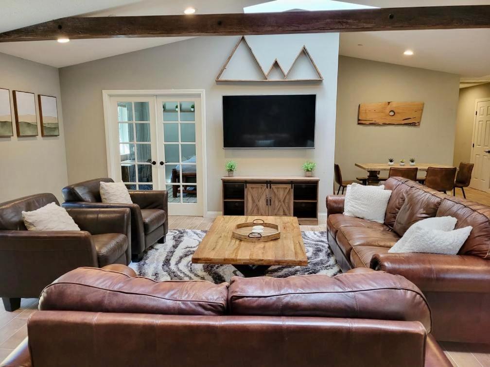 Four-Bedroom House photo 1