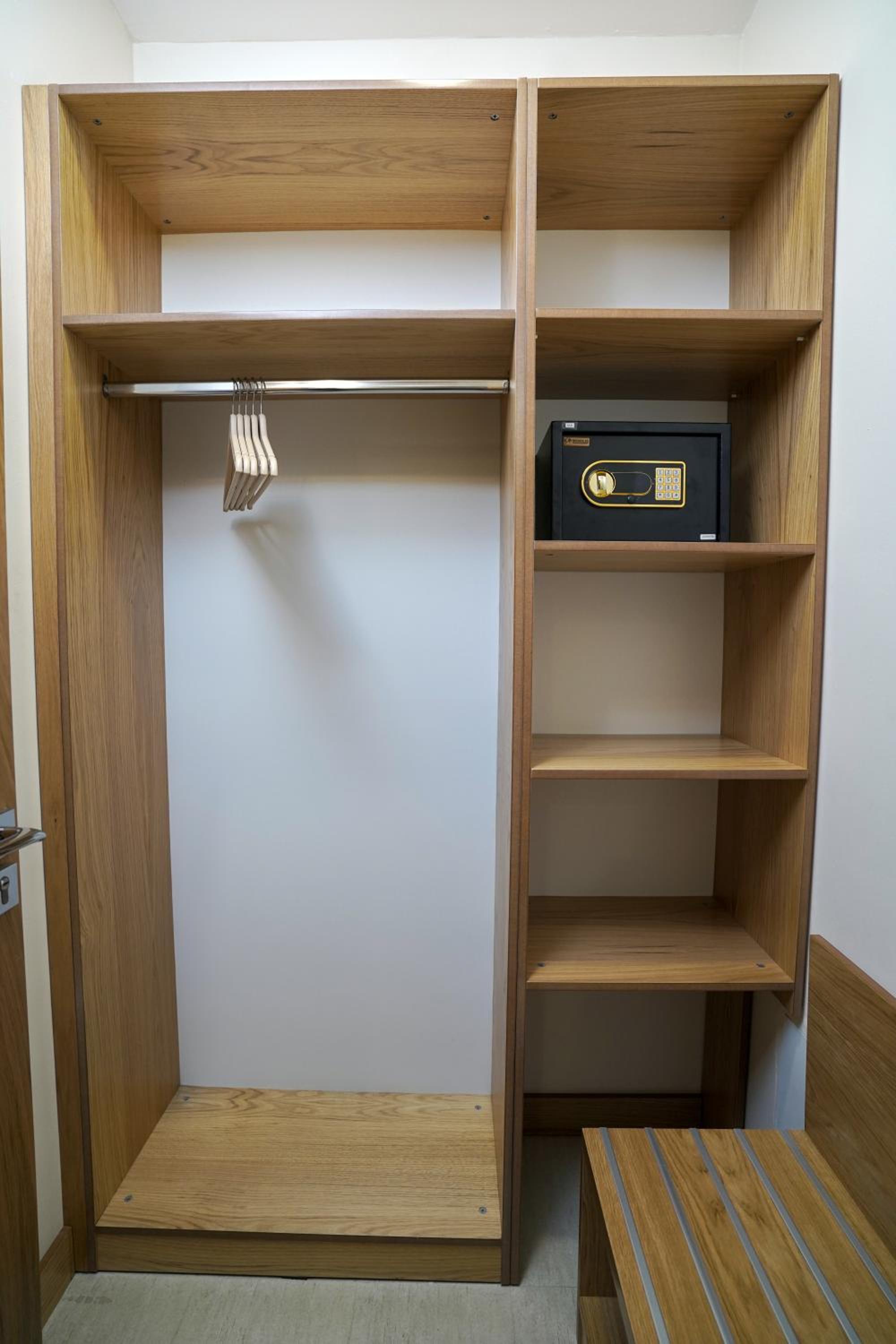 Family Suite - Photo 7