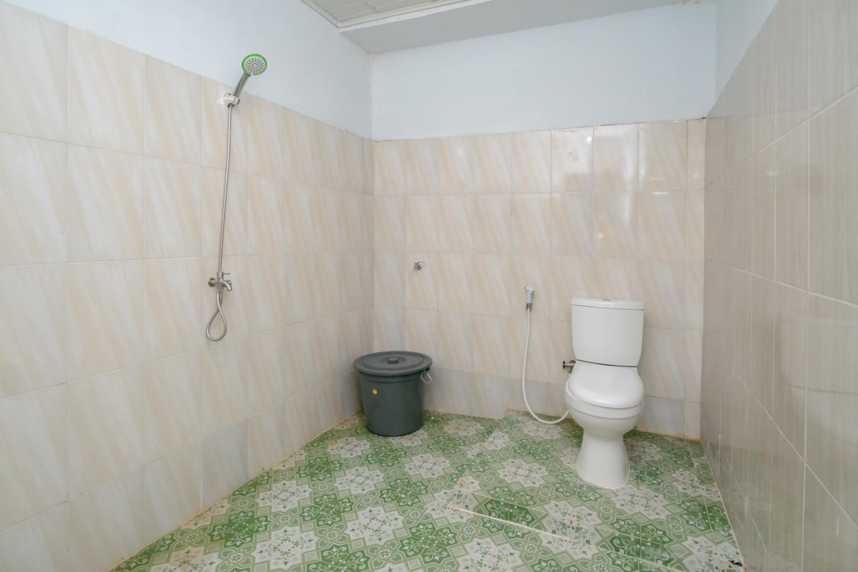Standard Double Room - Photo 5