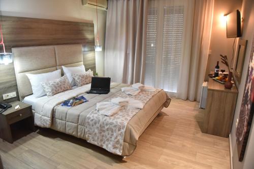 Superior Double or Twin Room with Pool View