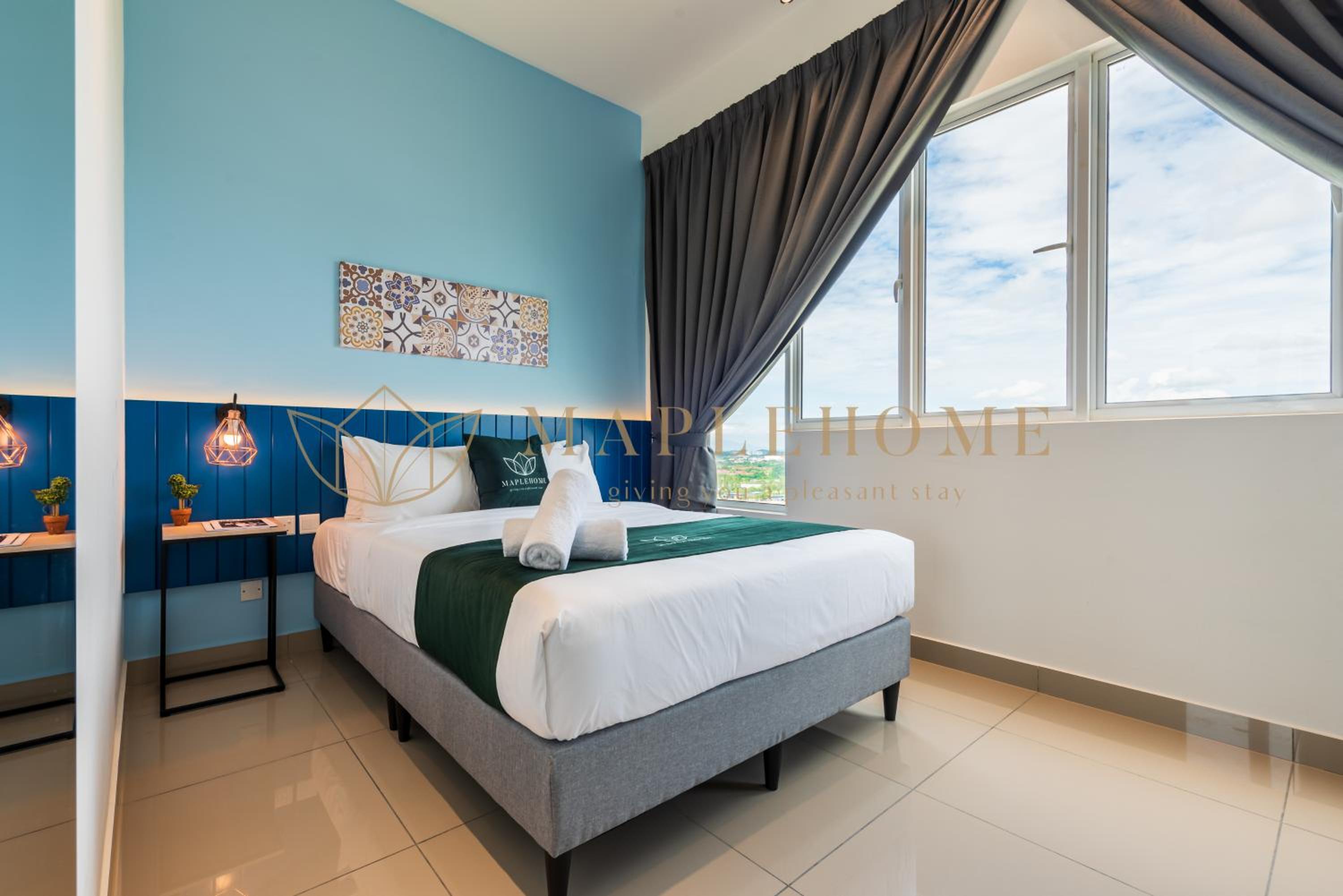 Deluxe Two-Bedroom Suite (Sea View) - Photo 2