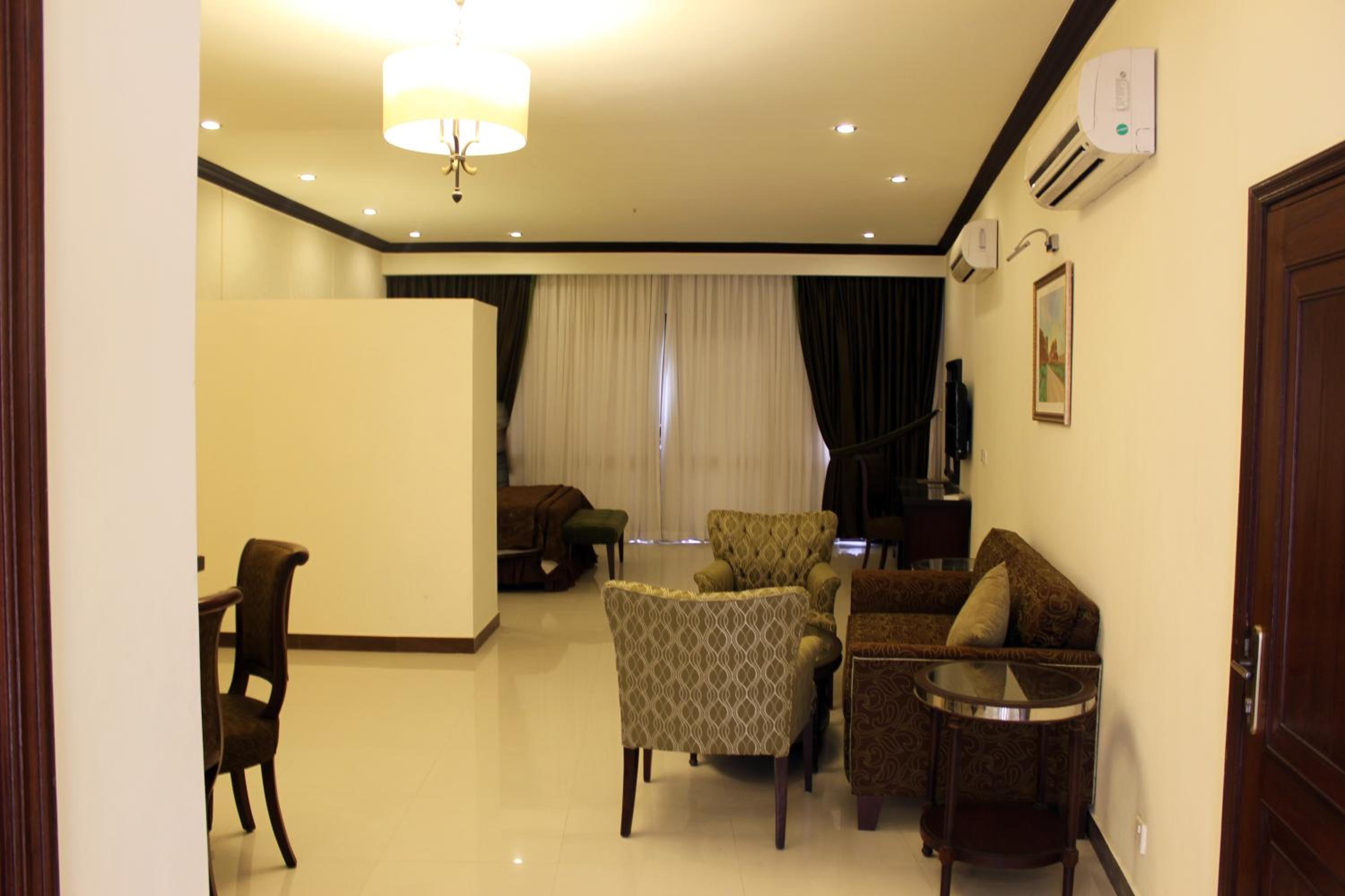 Royal Suite - Photo 6