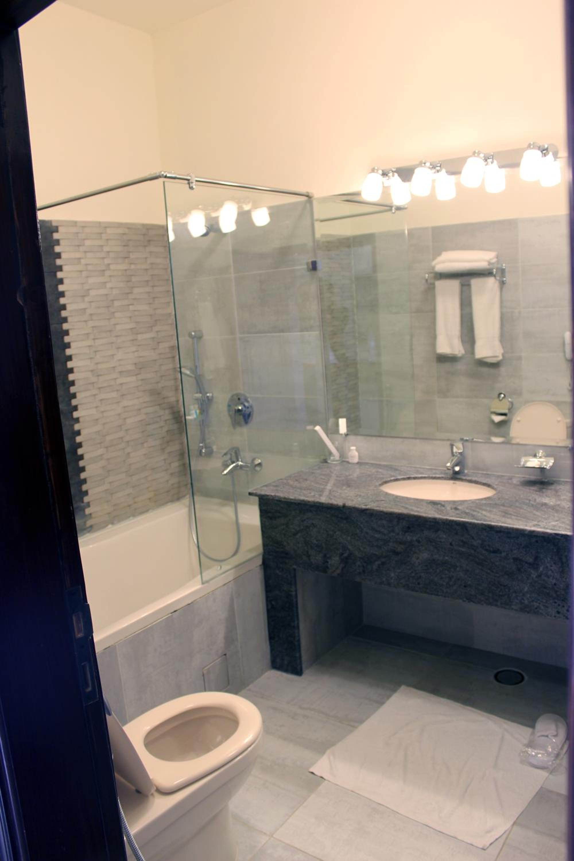 Royal Suite - Photo 7