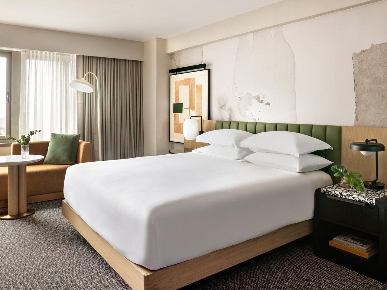 1 King Suite photo 1